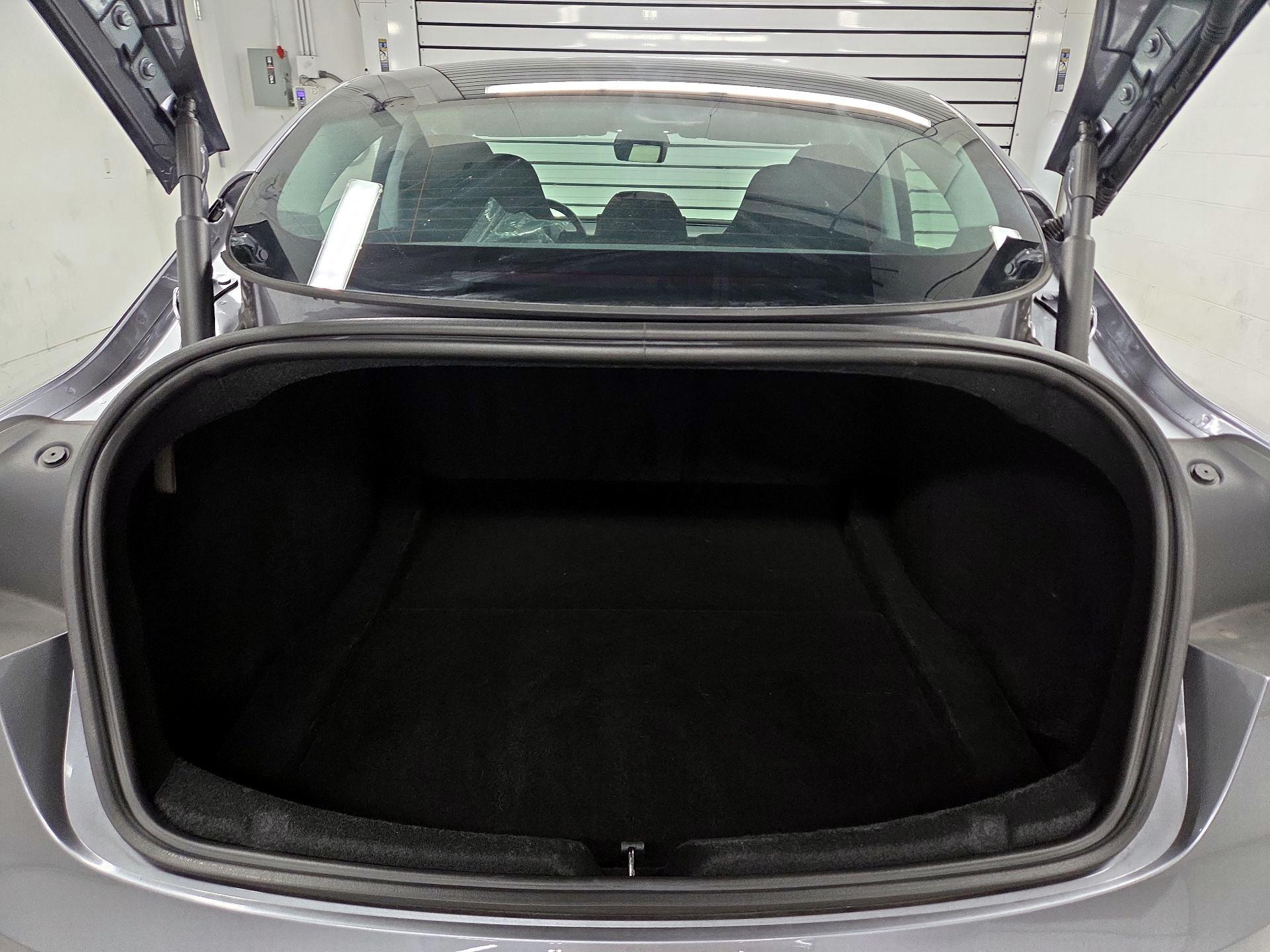 Thumbnail: 2025 Tesla Model 3 - 16