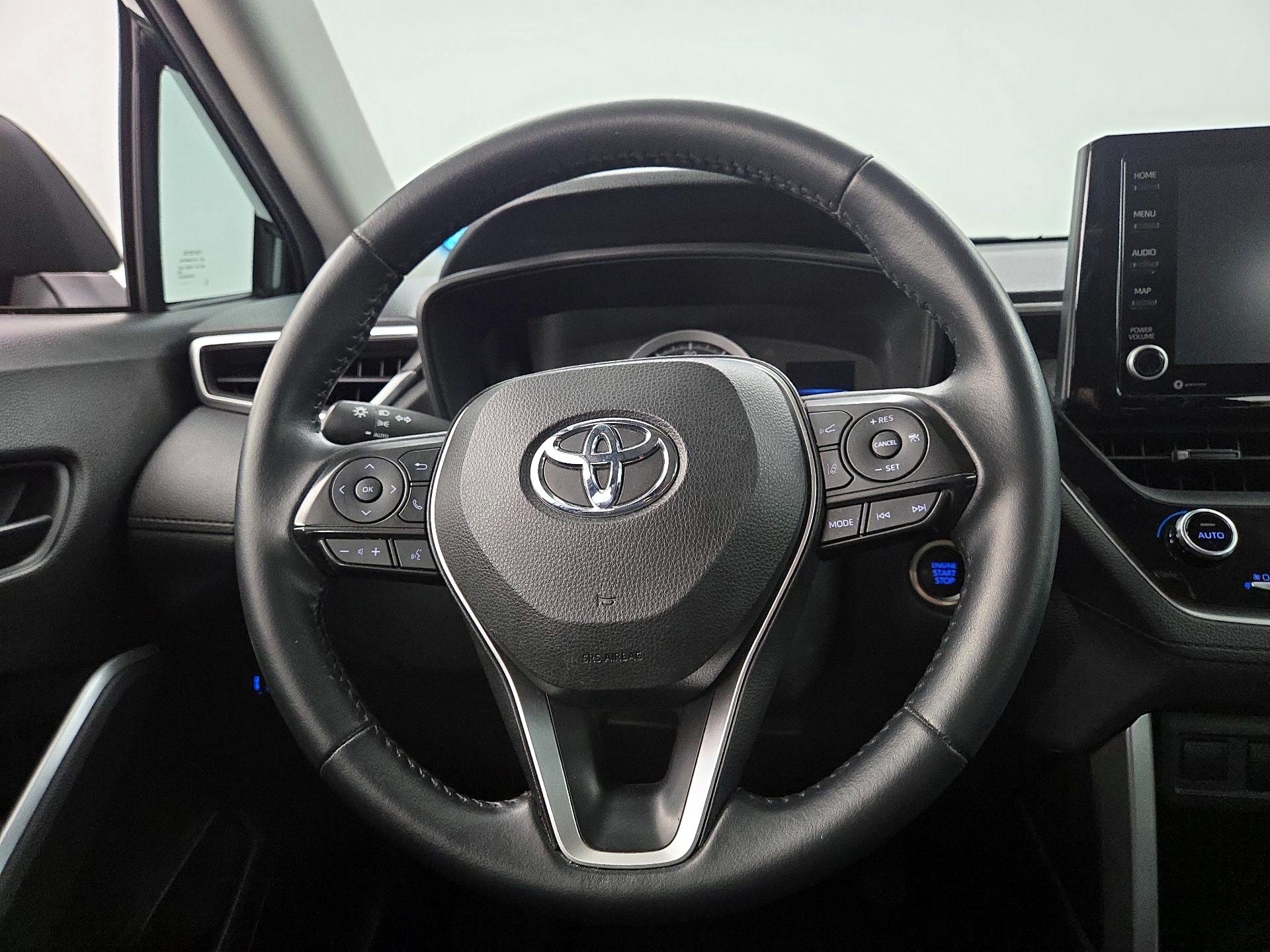 Thumbnail: 2022 Toyota Corolla Cross - 10