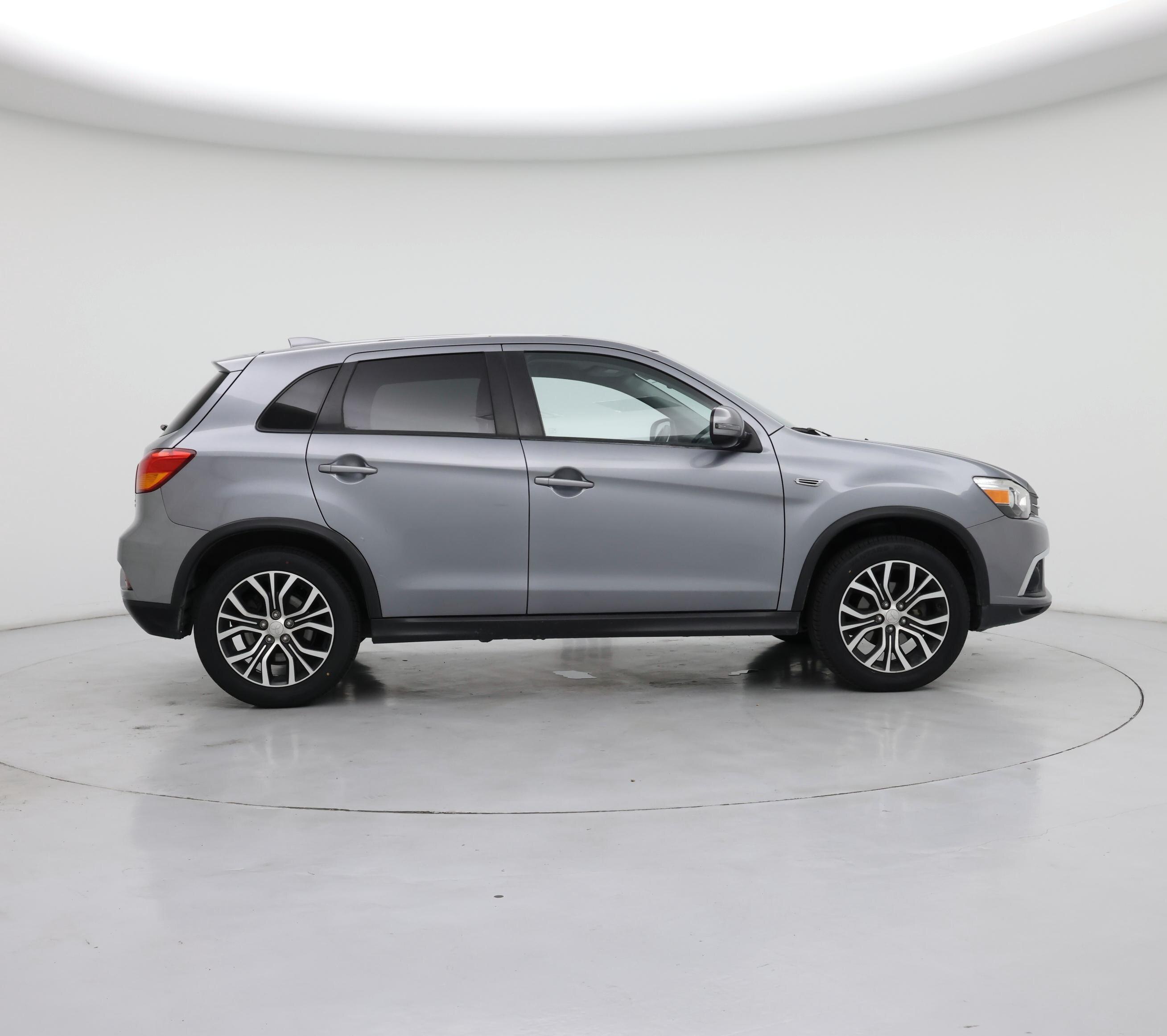 Thumbnail: 2018 Mitsubishi Outlander Sport - 7