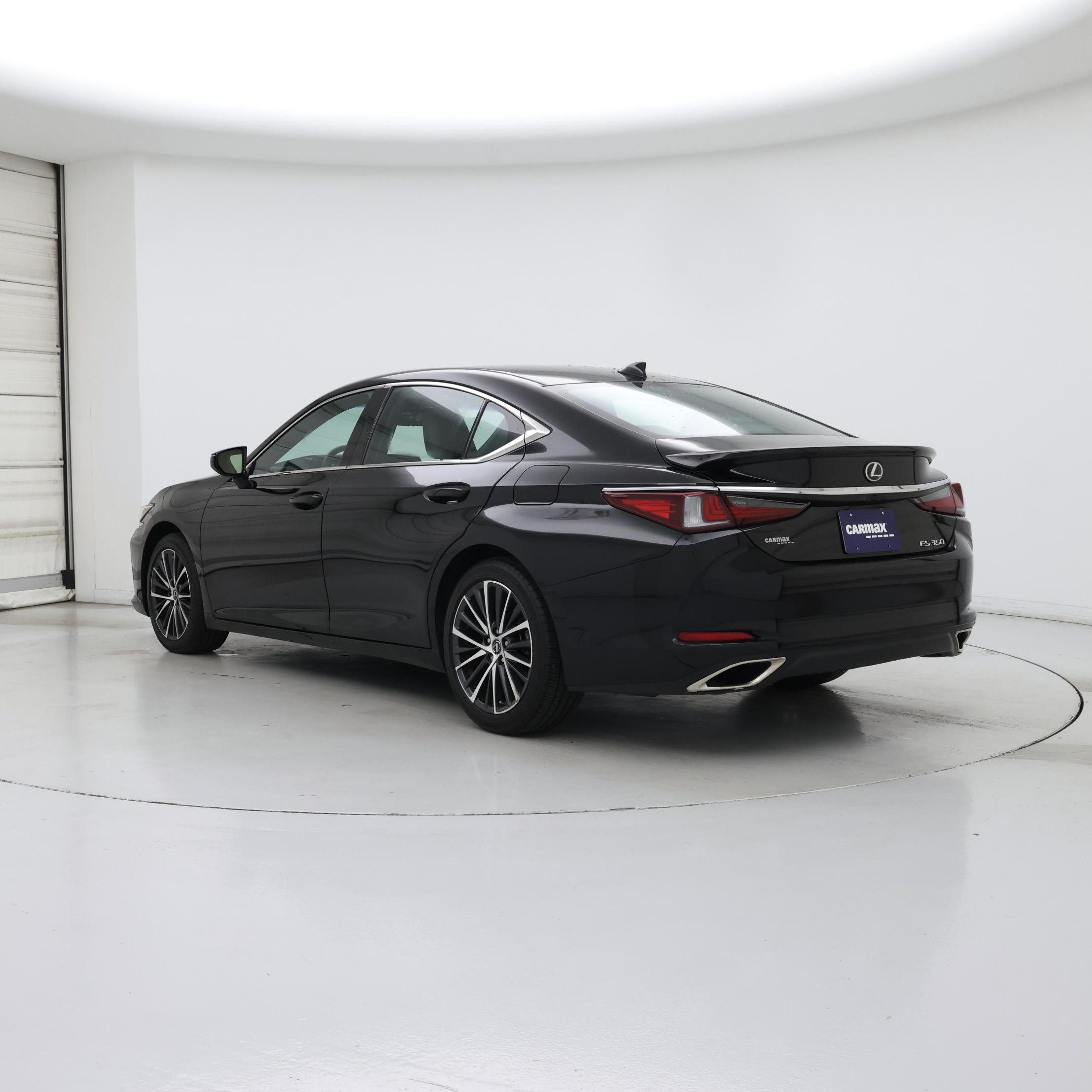 Thumbnail: 2023 Lexus ES - 2