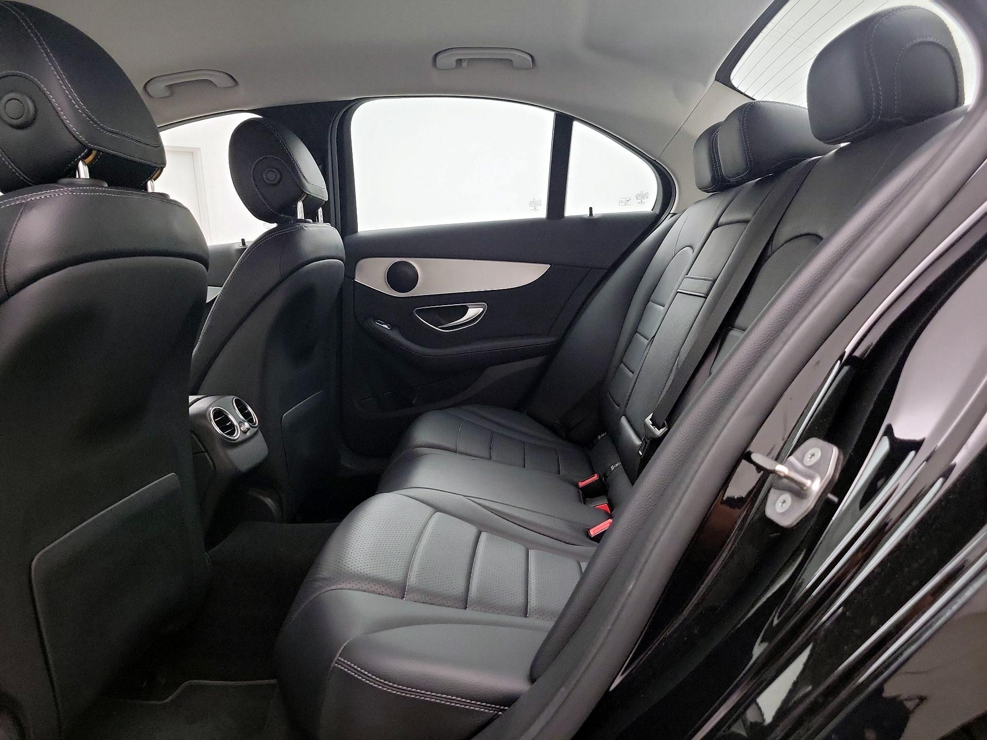 Thumbnail: 2016 Mercedes-Benz C-Class - 19