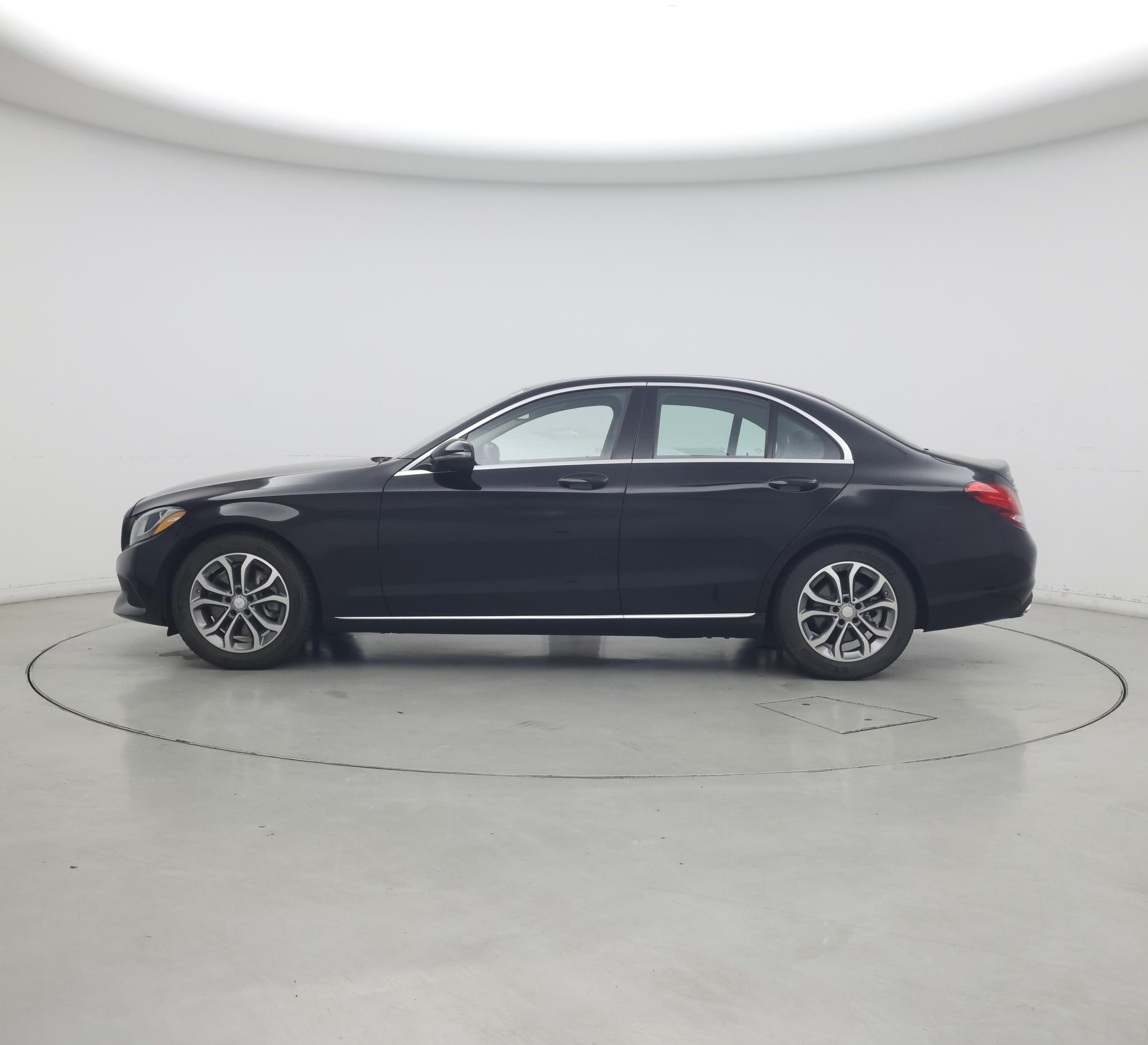 Thumbnail: 2016 Mercedes-Benz C-Class - 3