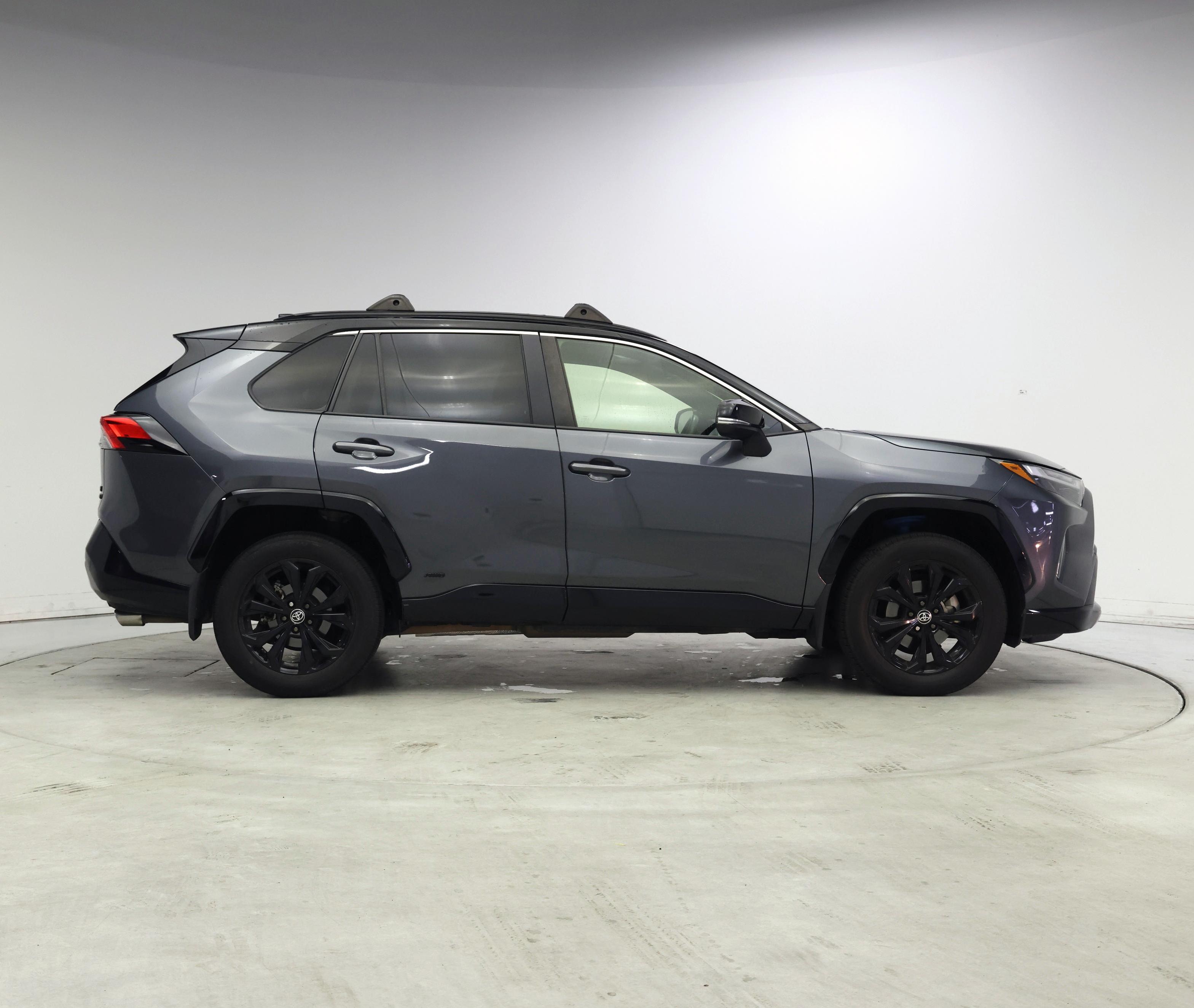 Thumbnail: 2022 Toyota RAV4 - 7
