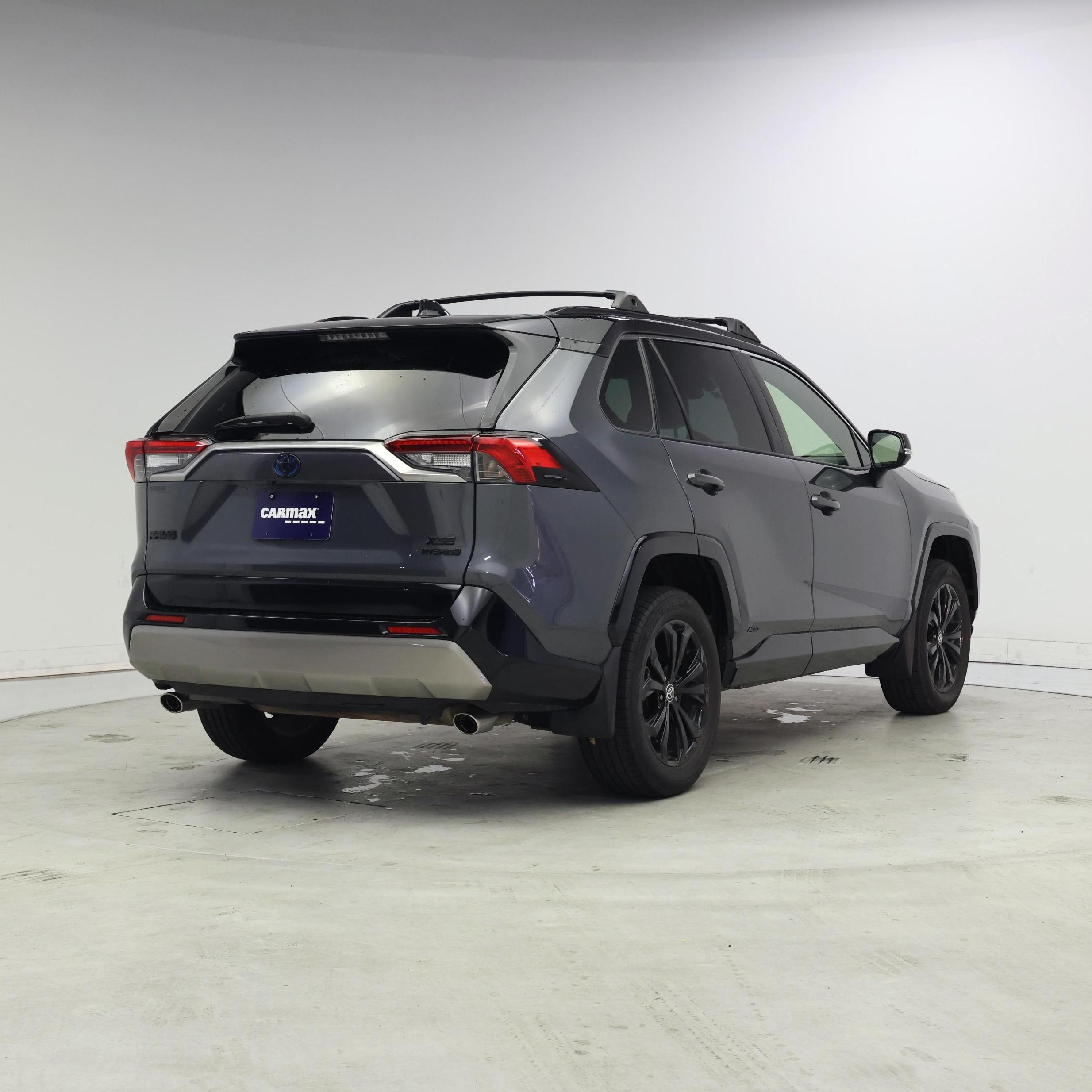 Thumbnail: 2022 Toyota RAV4 - 8