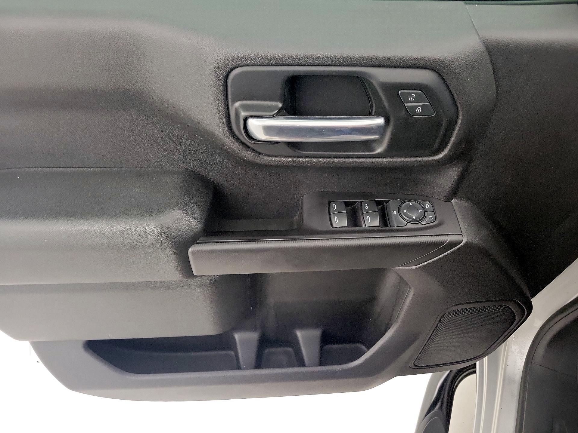 Thumbnail: 2019 Chevrolet Silverado 1500 - 12