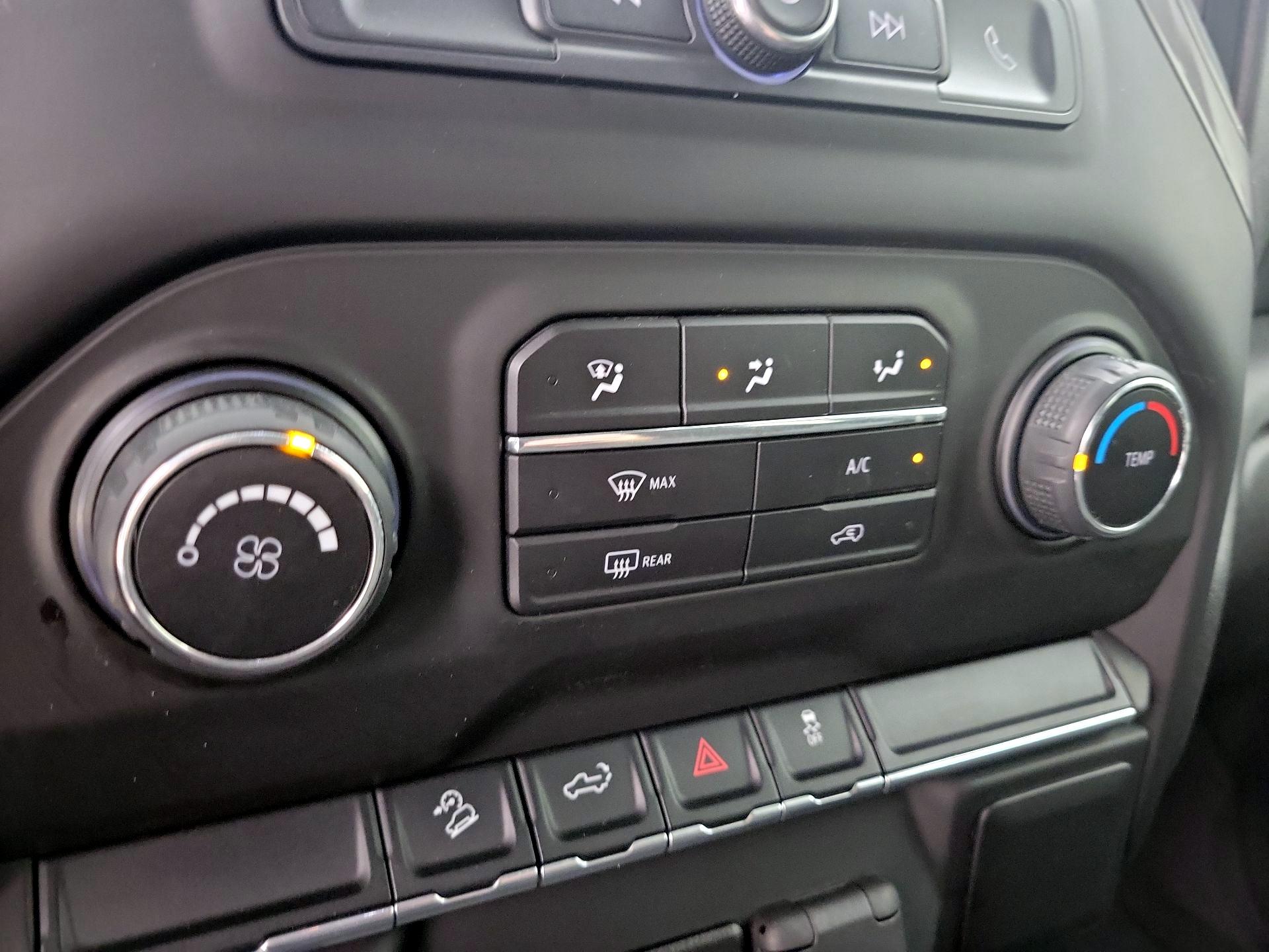 Thumbnail: 2019 Chevrolet Silverado 1500 - 16
