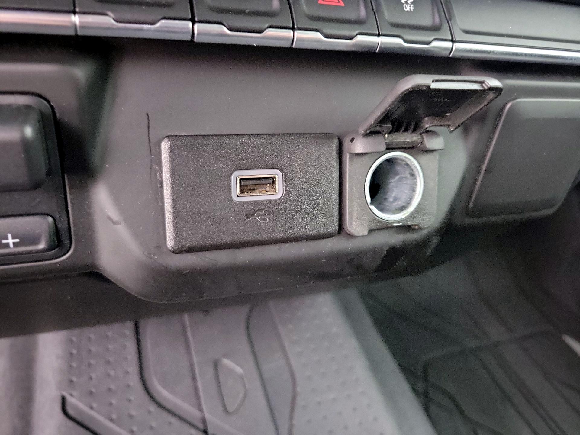 Thumbnail: 2019 Chevrolet Silverado 1500 - 18