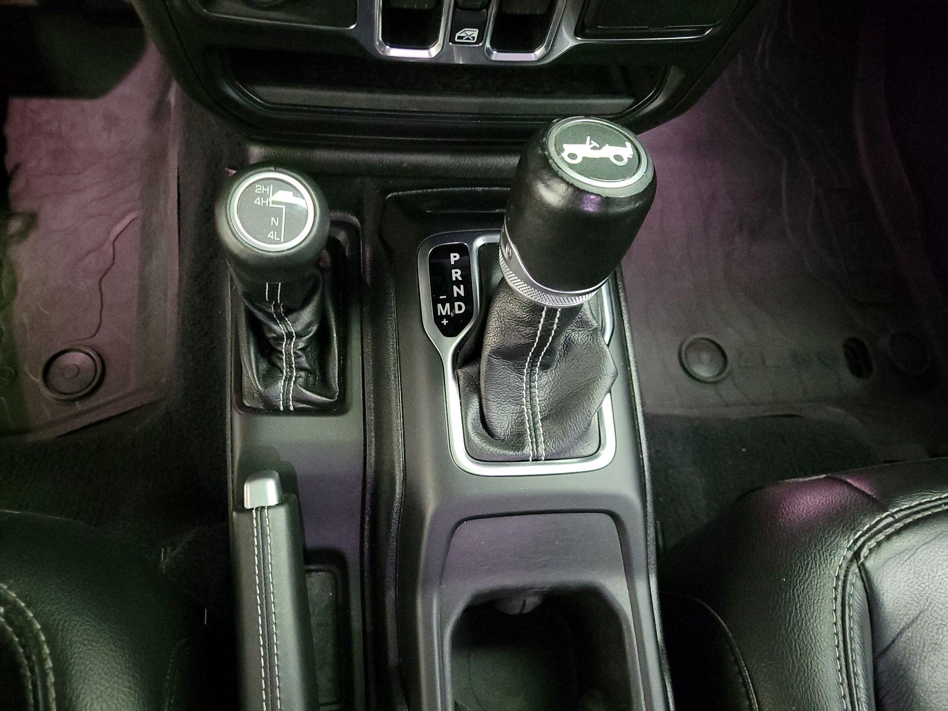 Thumbnail: 2018 Jeep Wrangler - 18