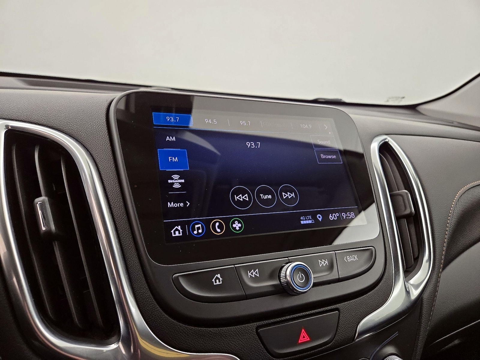 2021 Chevrolet Equinox Premier - Photo 16