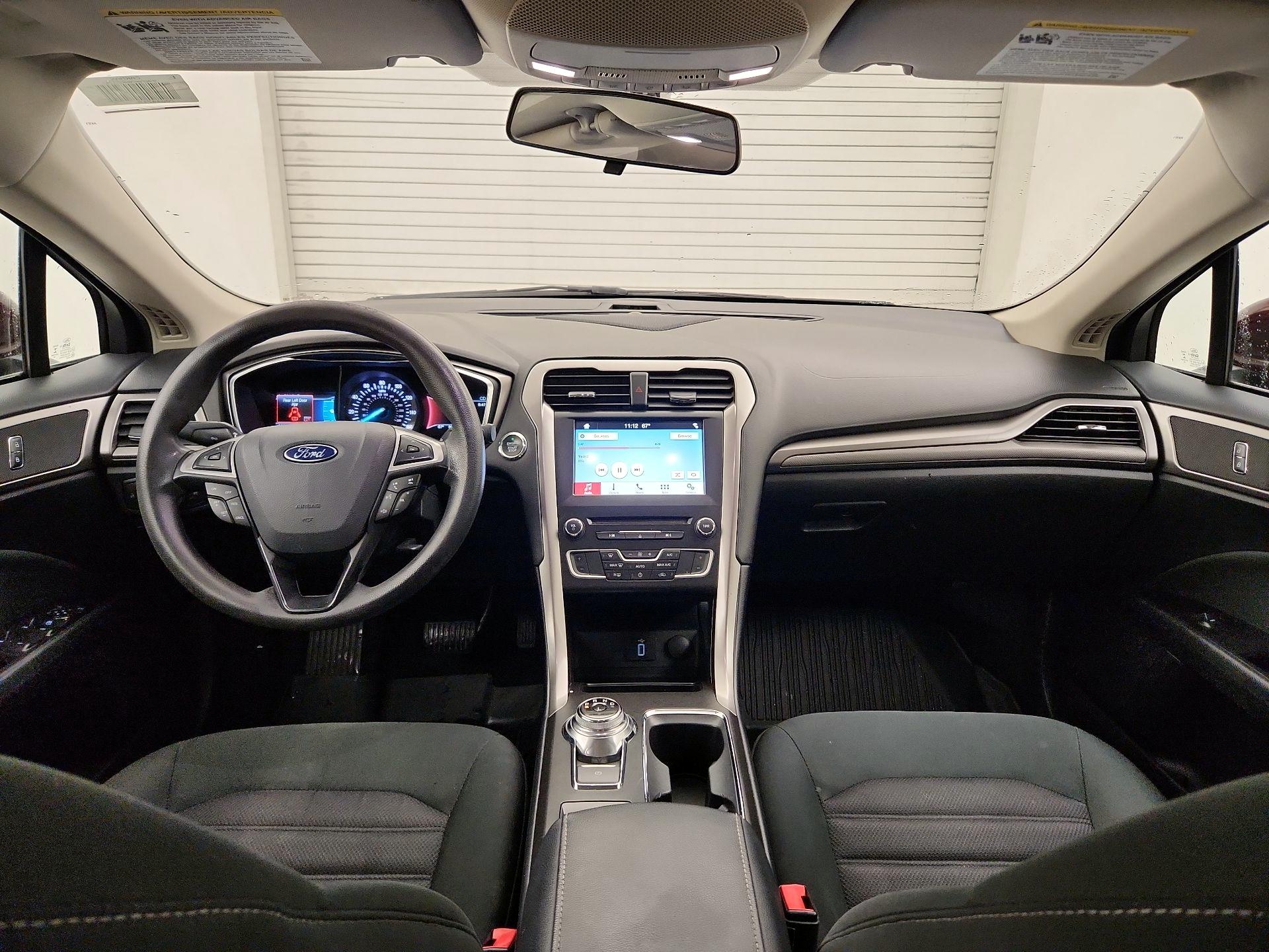 Thumbnail: 2017 Ford Fusion - 9