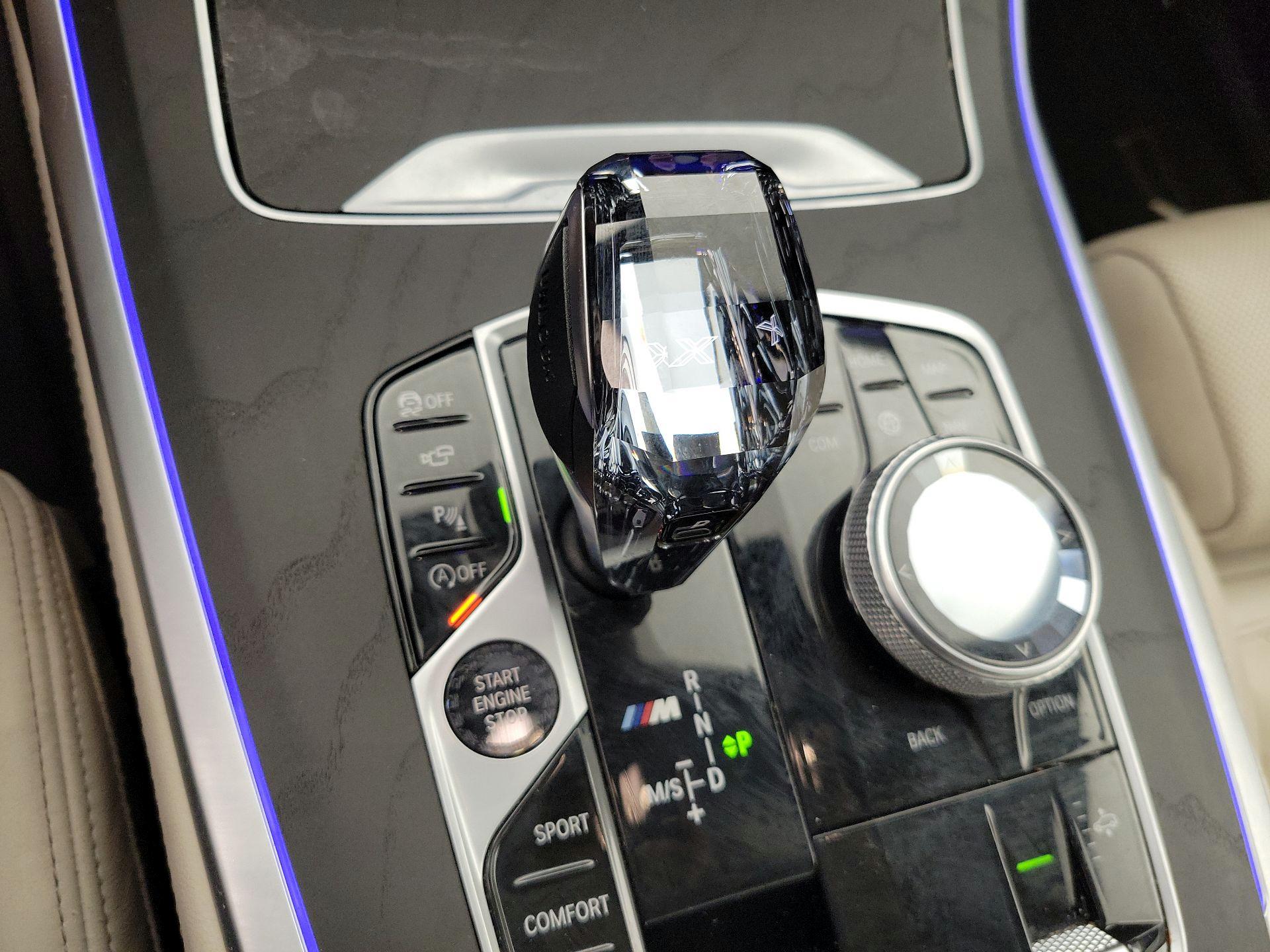 Thumbnail: 2021 BMW X7 - 15