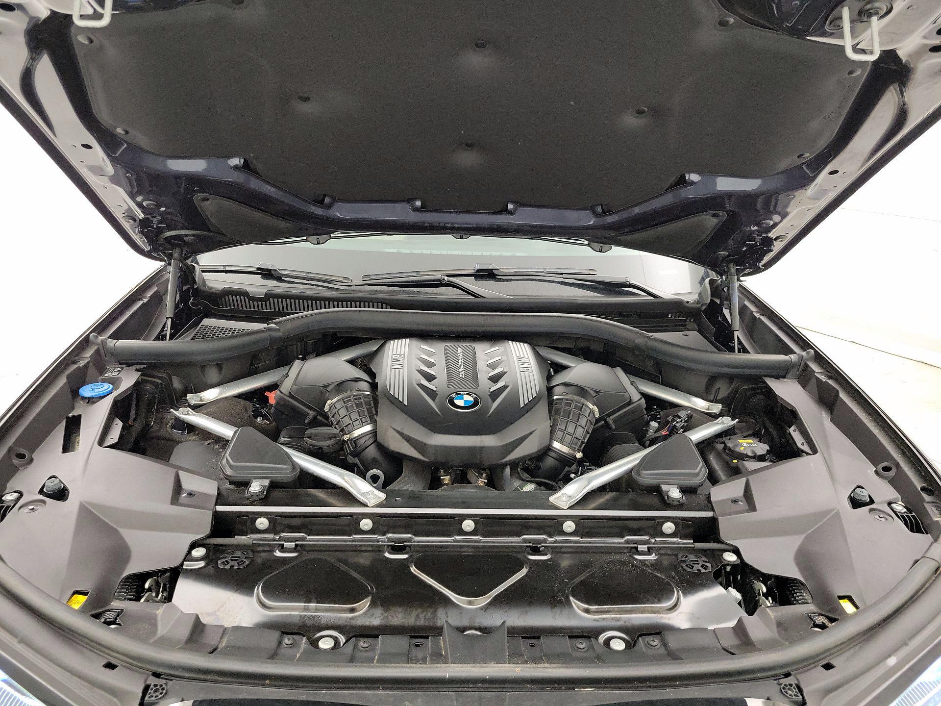 Thumbnail: 2021 BMW X7 - 17