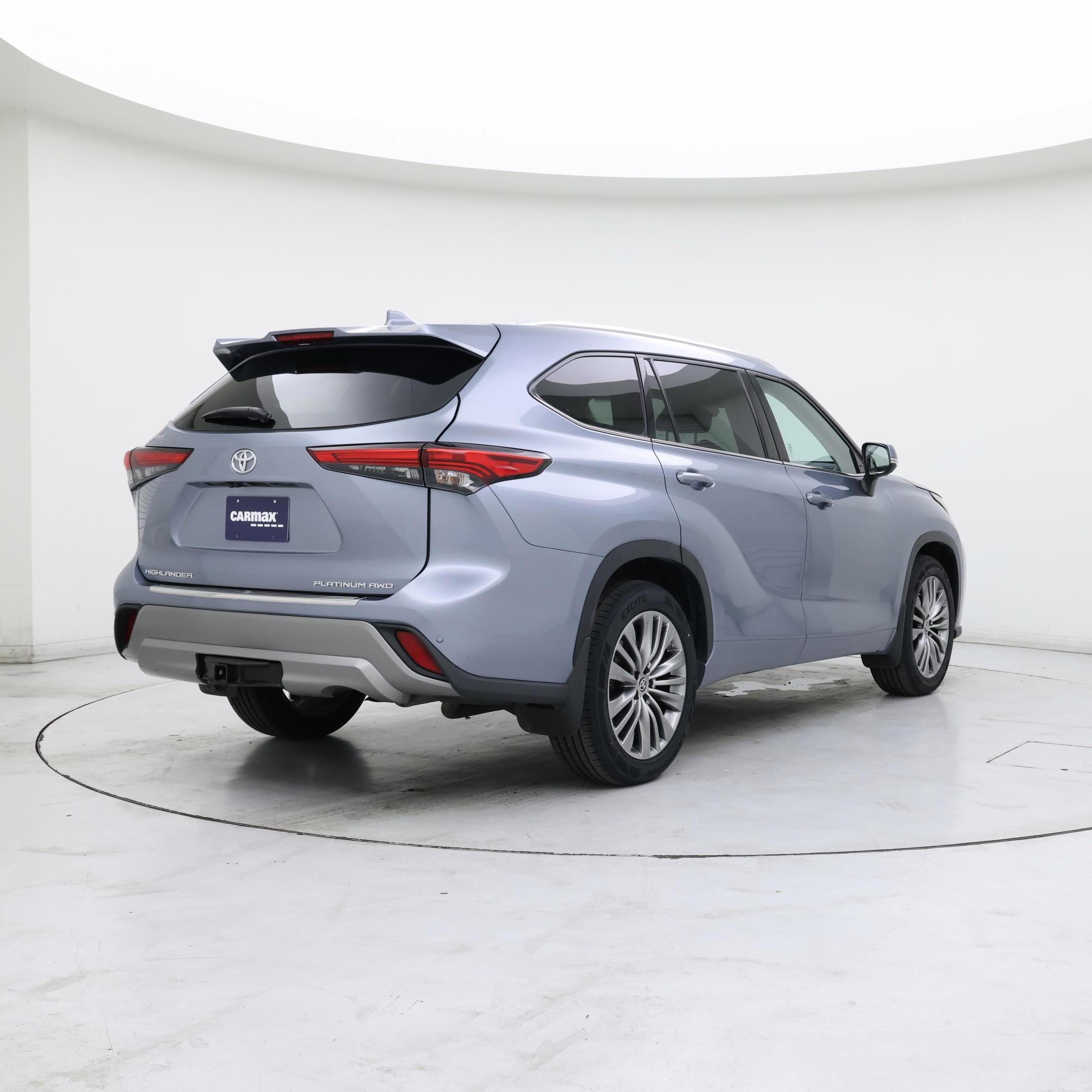 Thumbnail: 2022 Toyota Highlander - 8
