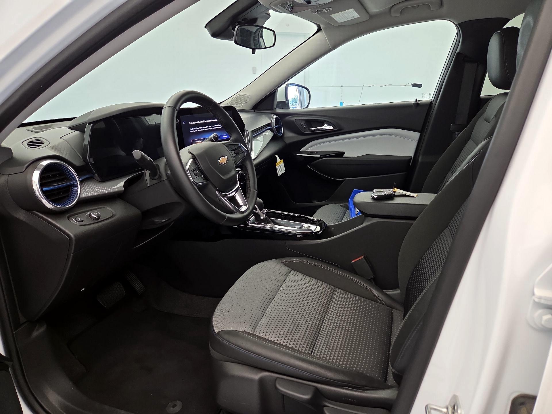 Thumbnail: 2025 Chevrolet Trax - 11