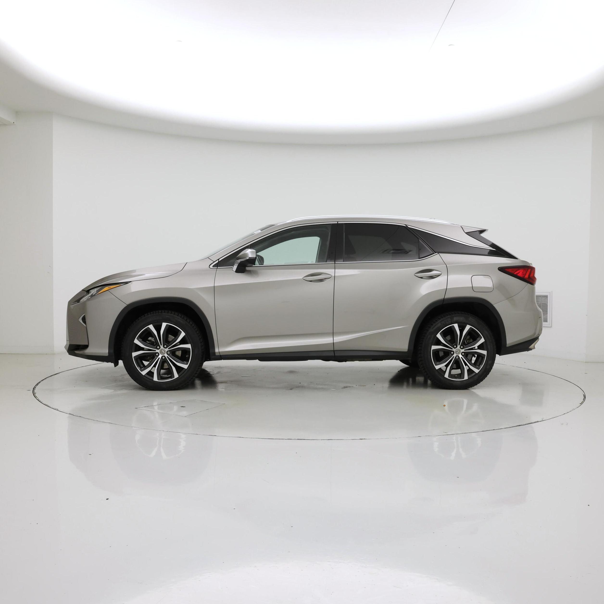 Thumbnail: 2017 Lexus RX - 3