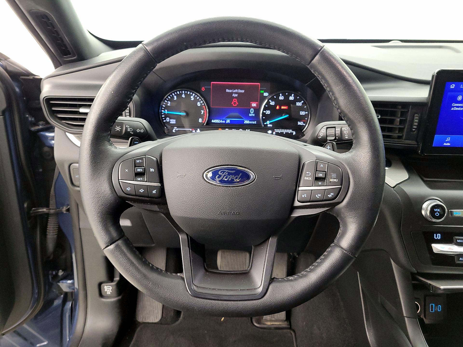 Thumbnail: 2020 Ford Explorer - 10