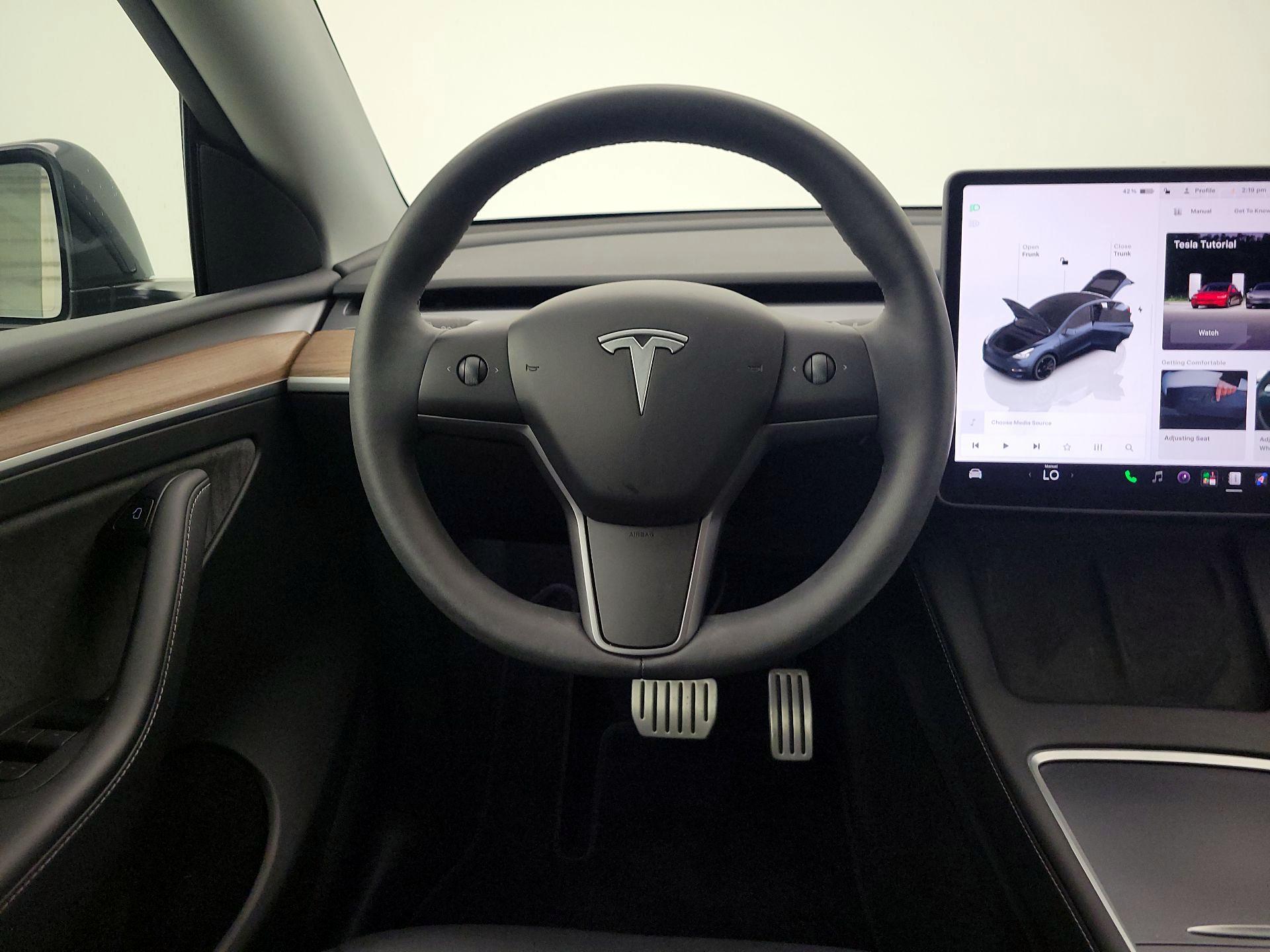 Thumbnail: 2024 Tesla Model Y - 10
