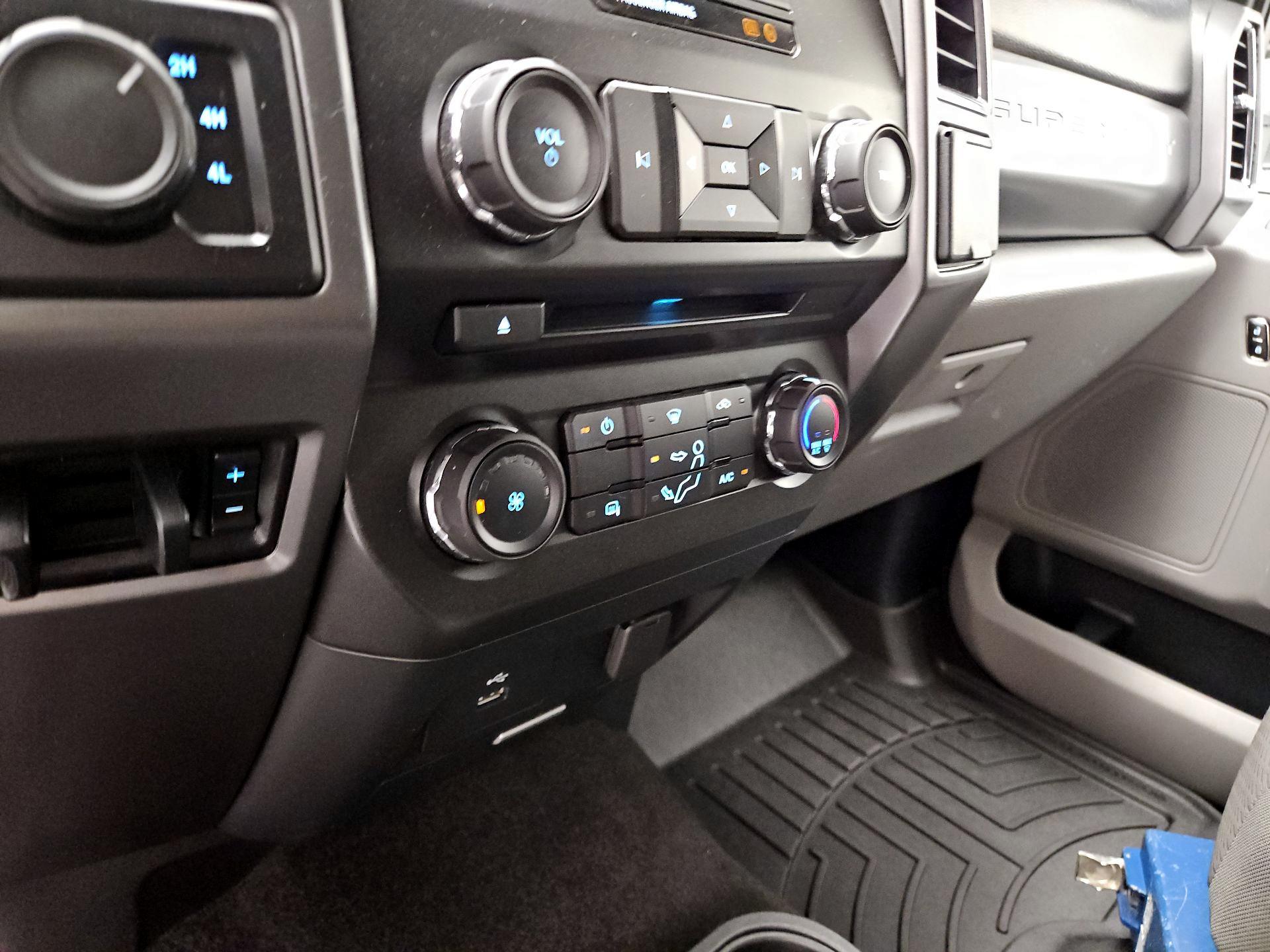 Thumbnail: 2017 Ford F-250 - 16