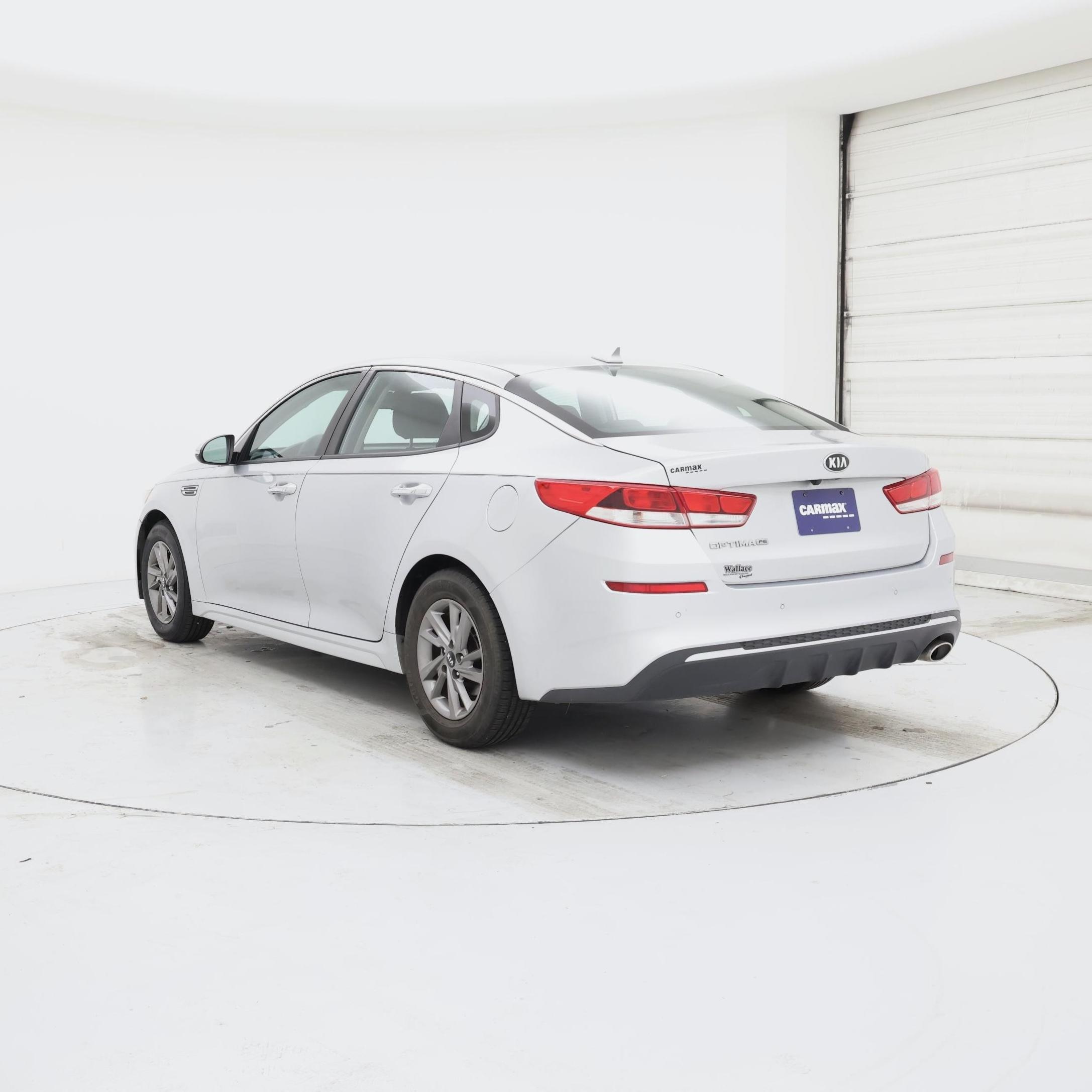 Thumbnail: 2020 Kia Optima - 2
