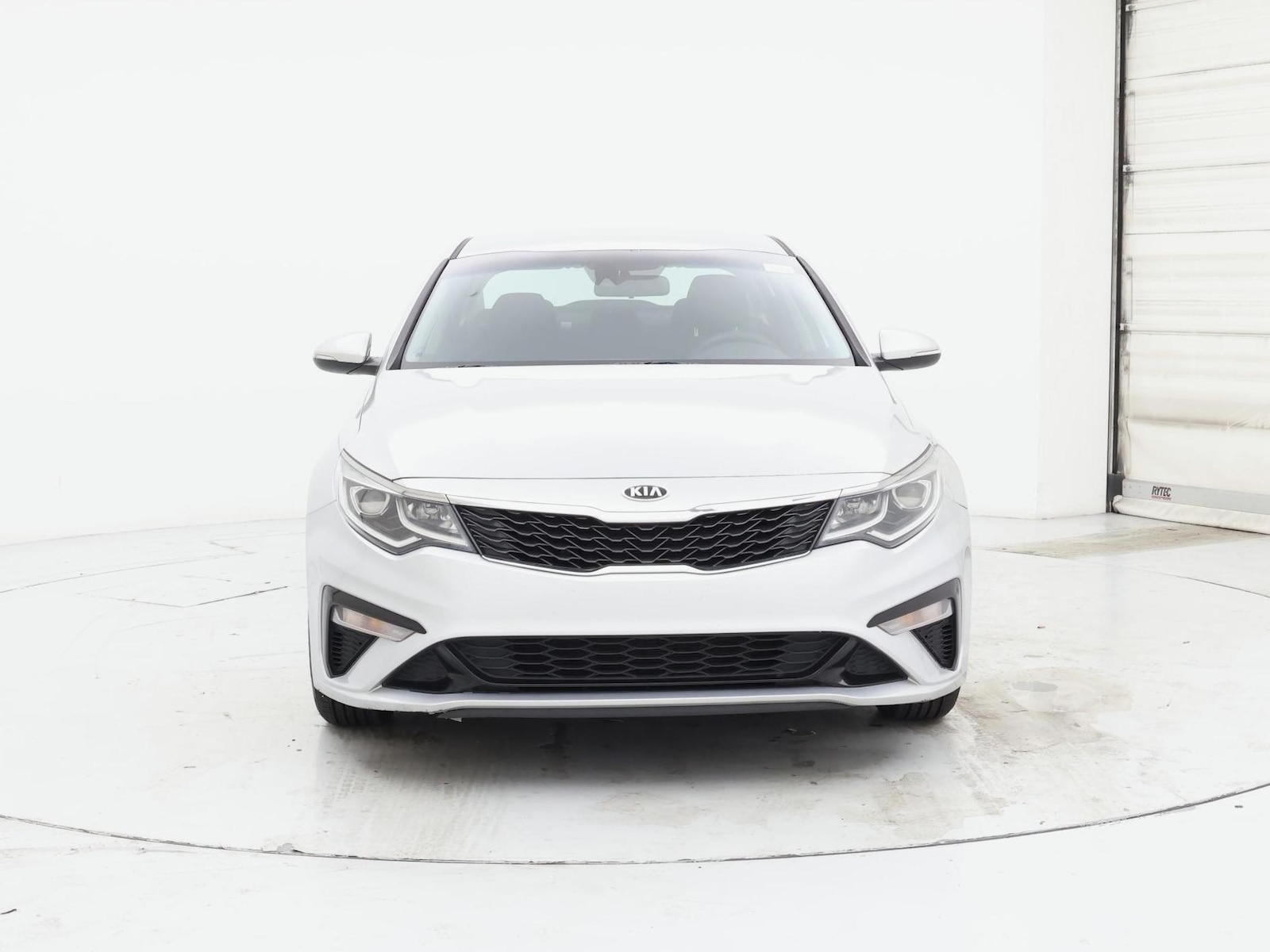 2020 Kia Optima LX - Photo 6