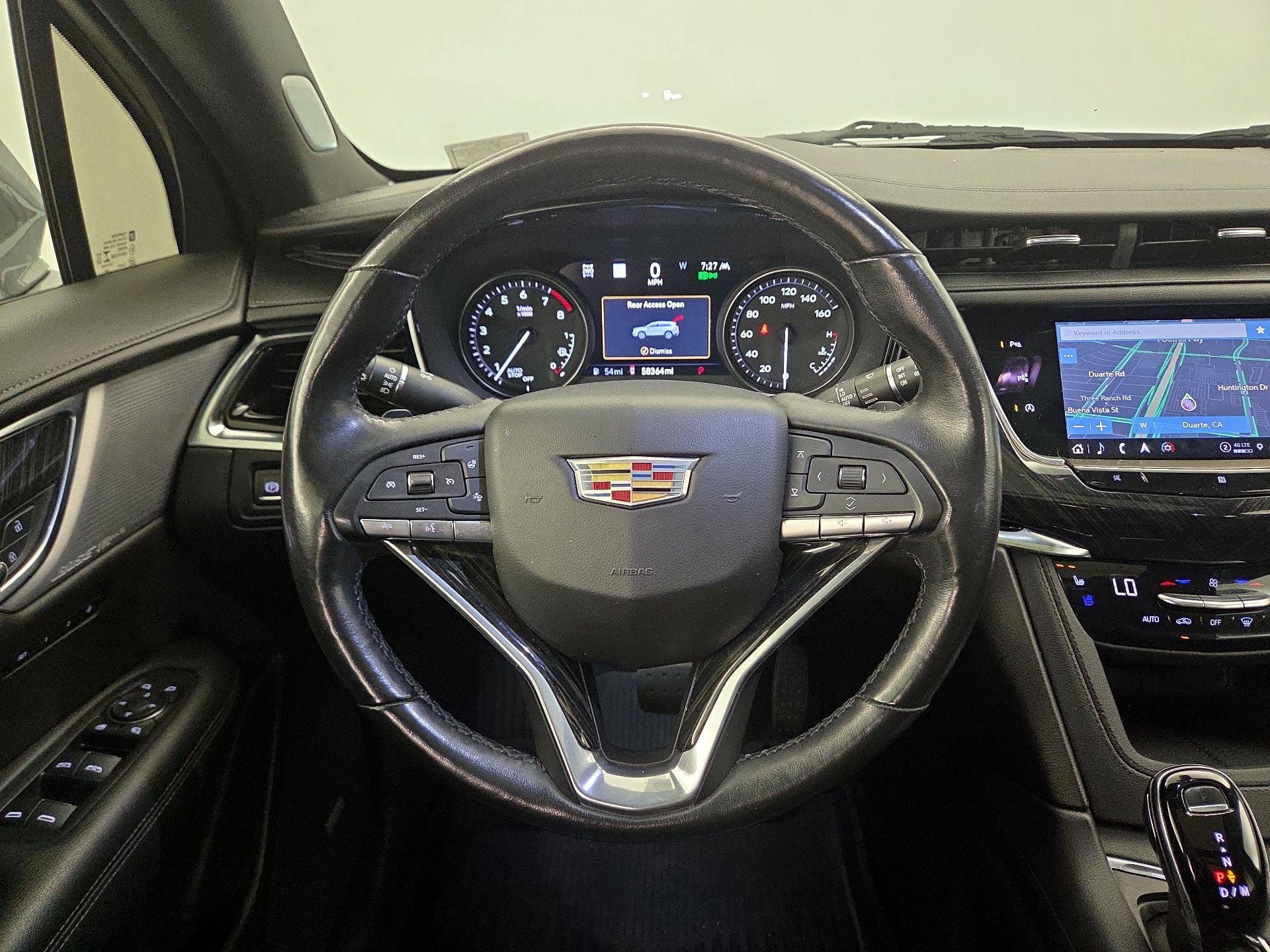 Thumbnail: 2021 Cadillac XT6 - 10