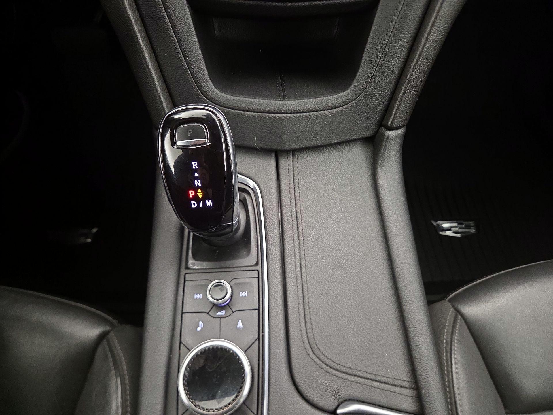 Thumbnail: 2021 Cadillac XT6 - 18