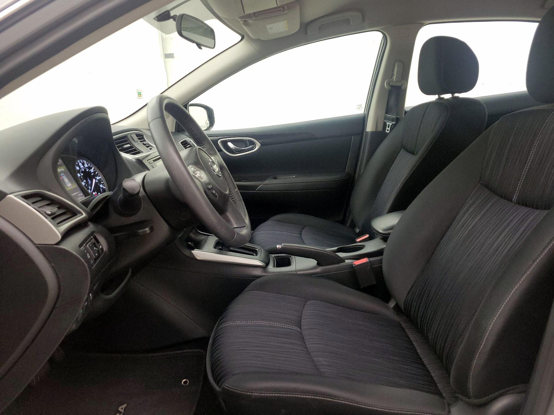Thumbnail: 2017 Nissan Sentra - 11