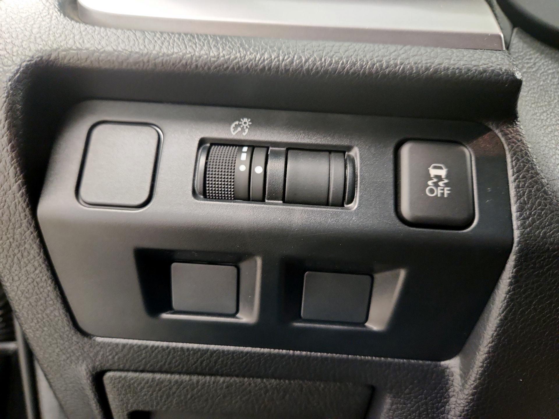 Thumbnail: 2017 Subaru Forester - 13