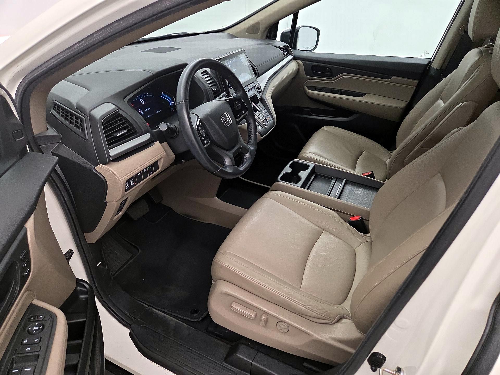 Thumbnail: 2019 Honda Odyssey - 11