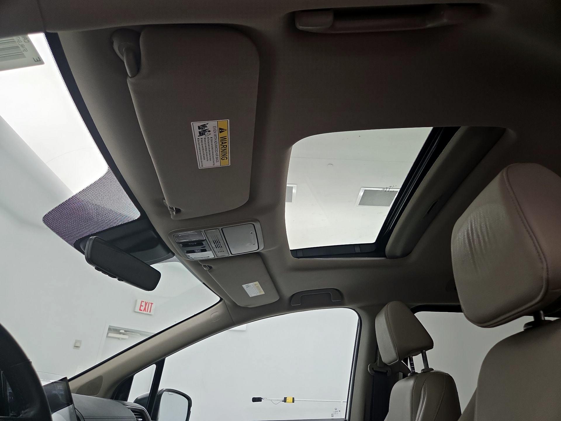 Thumbnail: 2019 Honda Odyssey - 19