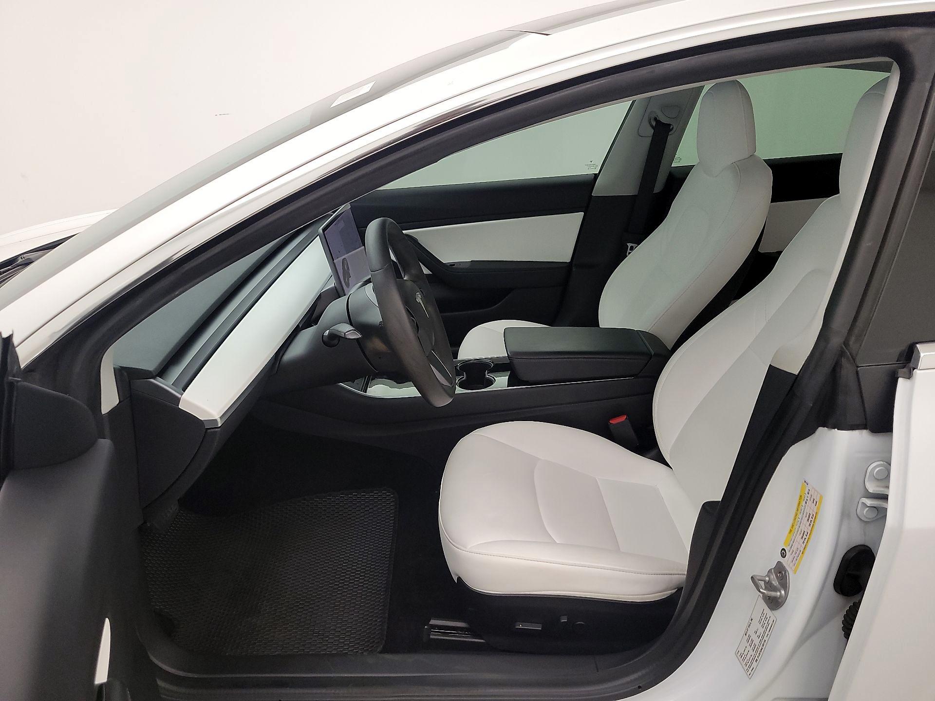 Thumbnail: 2020 Tesla Model 3 - 11