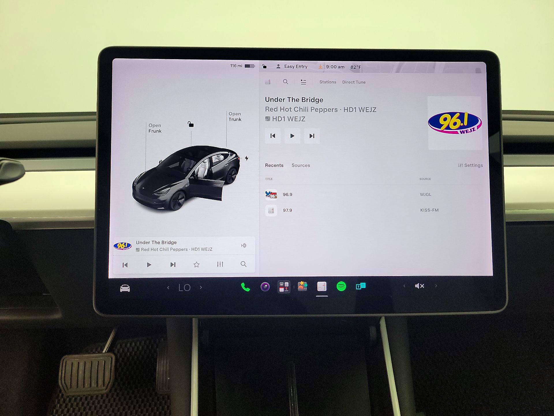 Thumbnail: 2020 Tesla Model 3 - 15