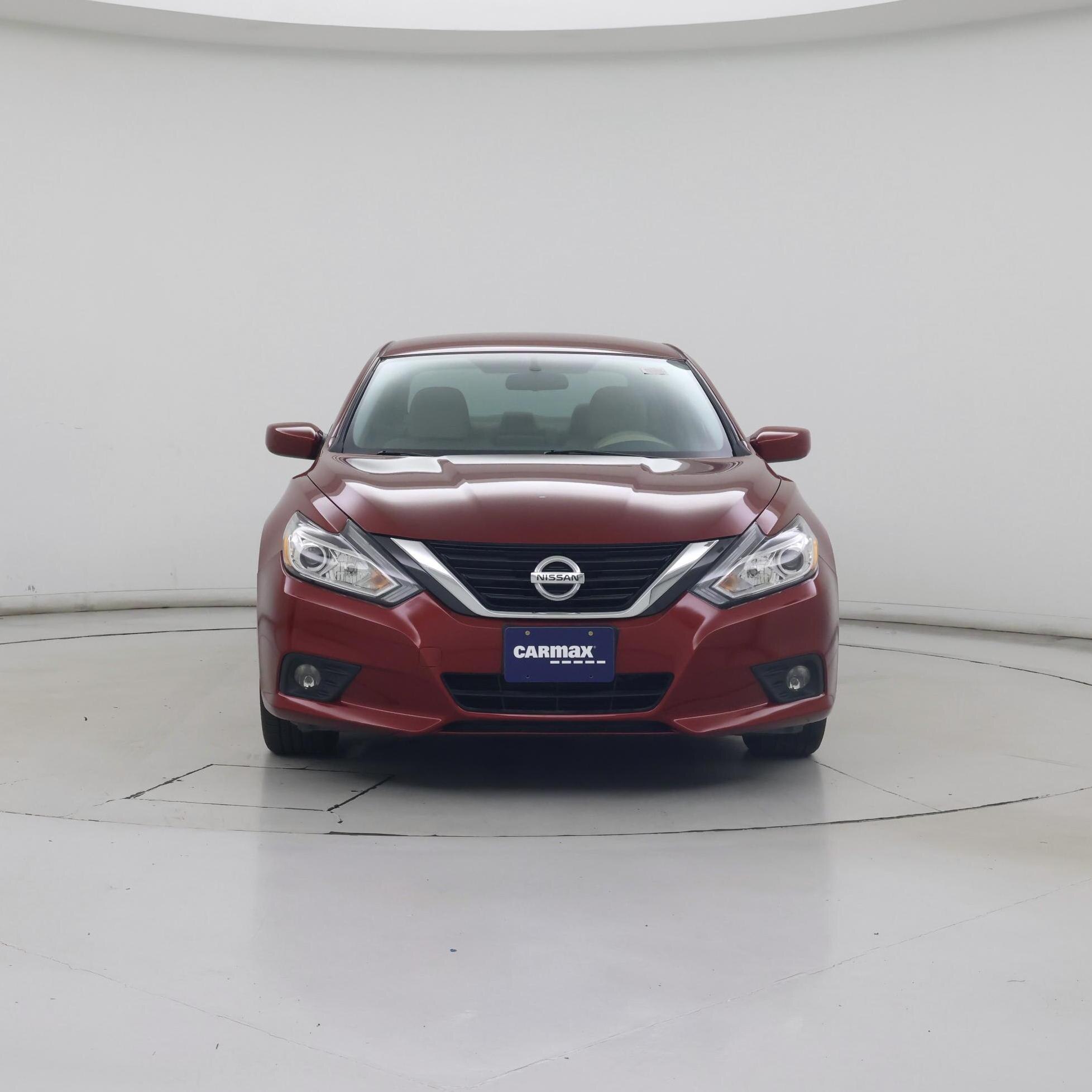 Thumbnail: 2017 Nissan Altima - 5