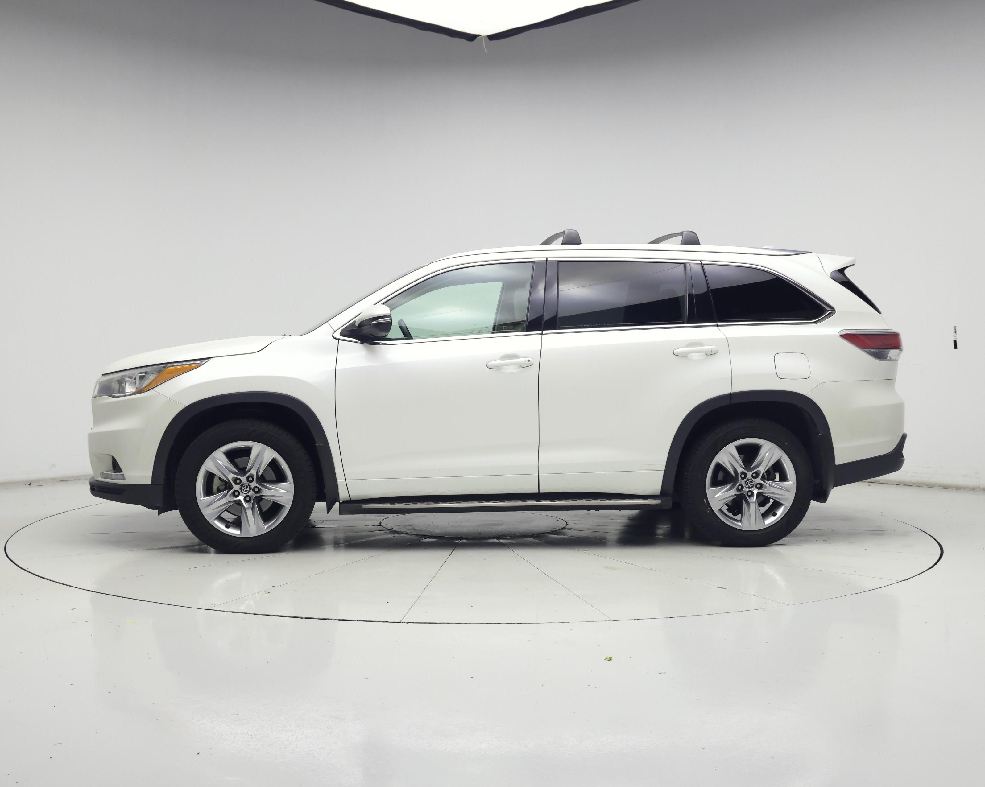 Thumbnail: 2016 Toyota Highlander - 3