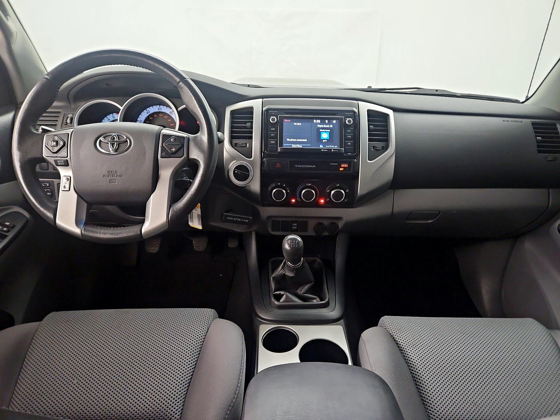 Thumbnail: 2015 Toyota Tacoma - 9