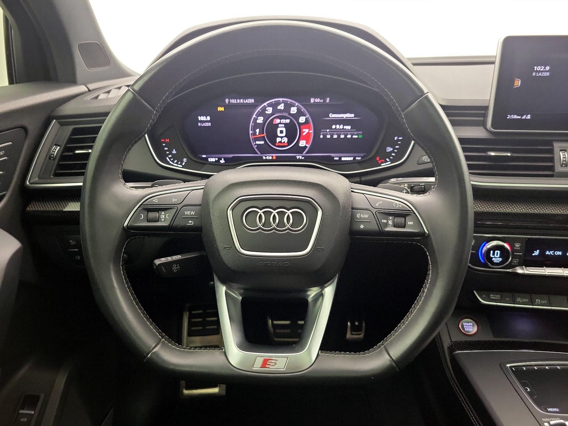 Thumbnail: 2018 Audi SQ5 - 10