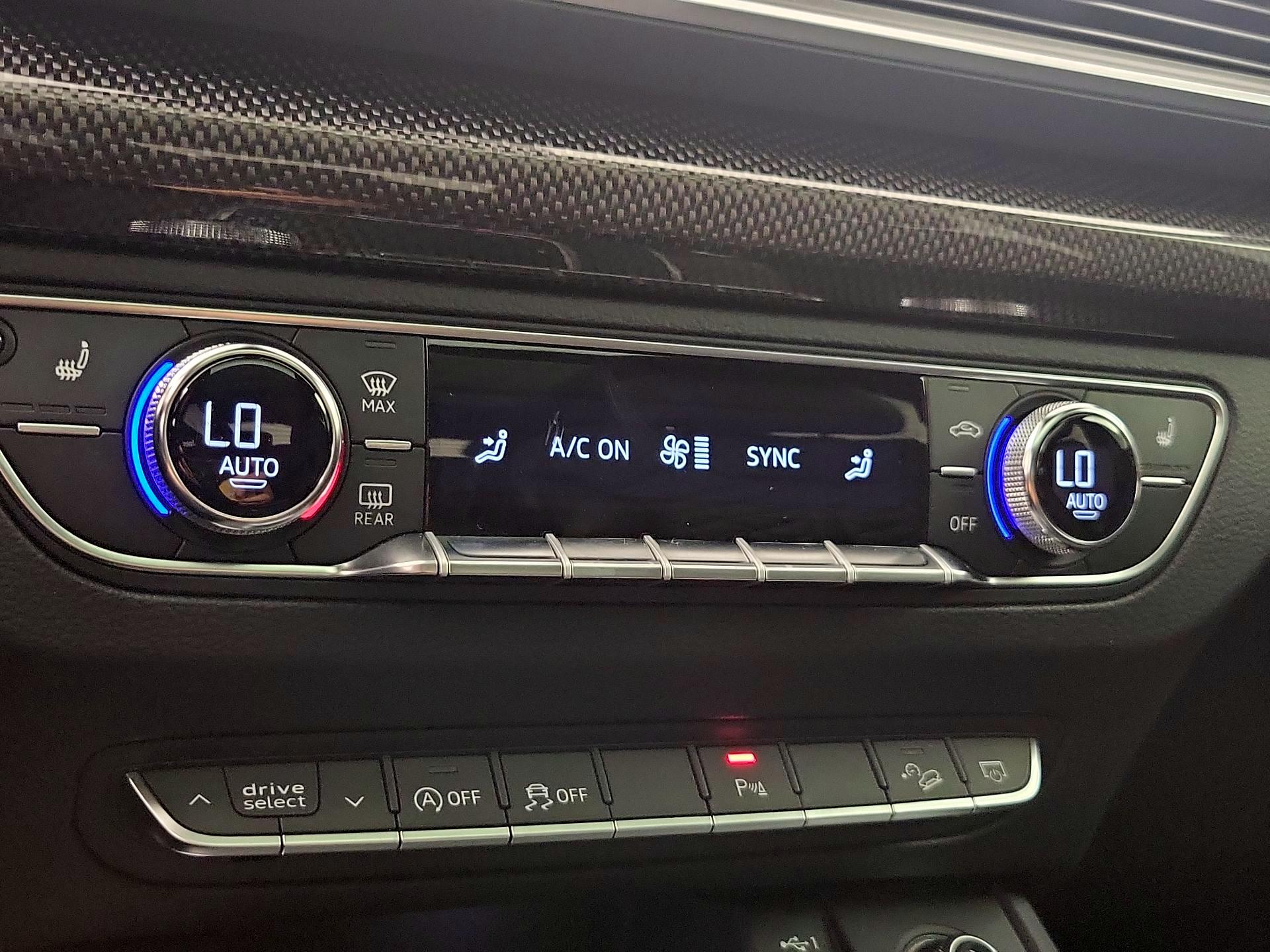 Thumbnail: 2018 Audi SQ5 - 17