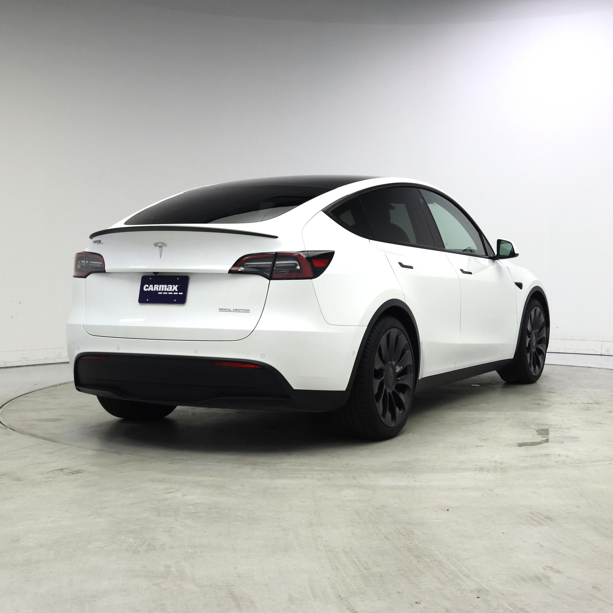 Thumbnail: 2023 Tesla Model Y - 8
