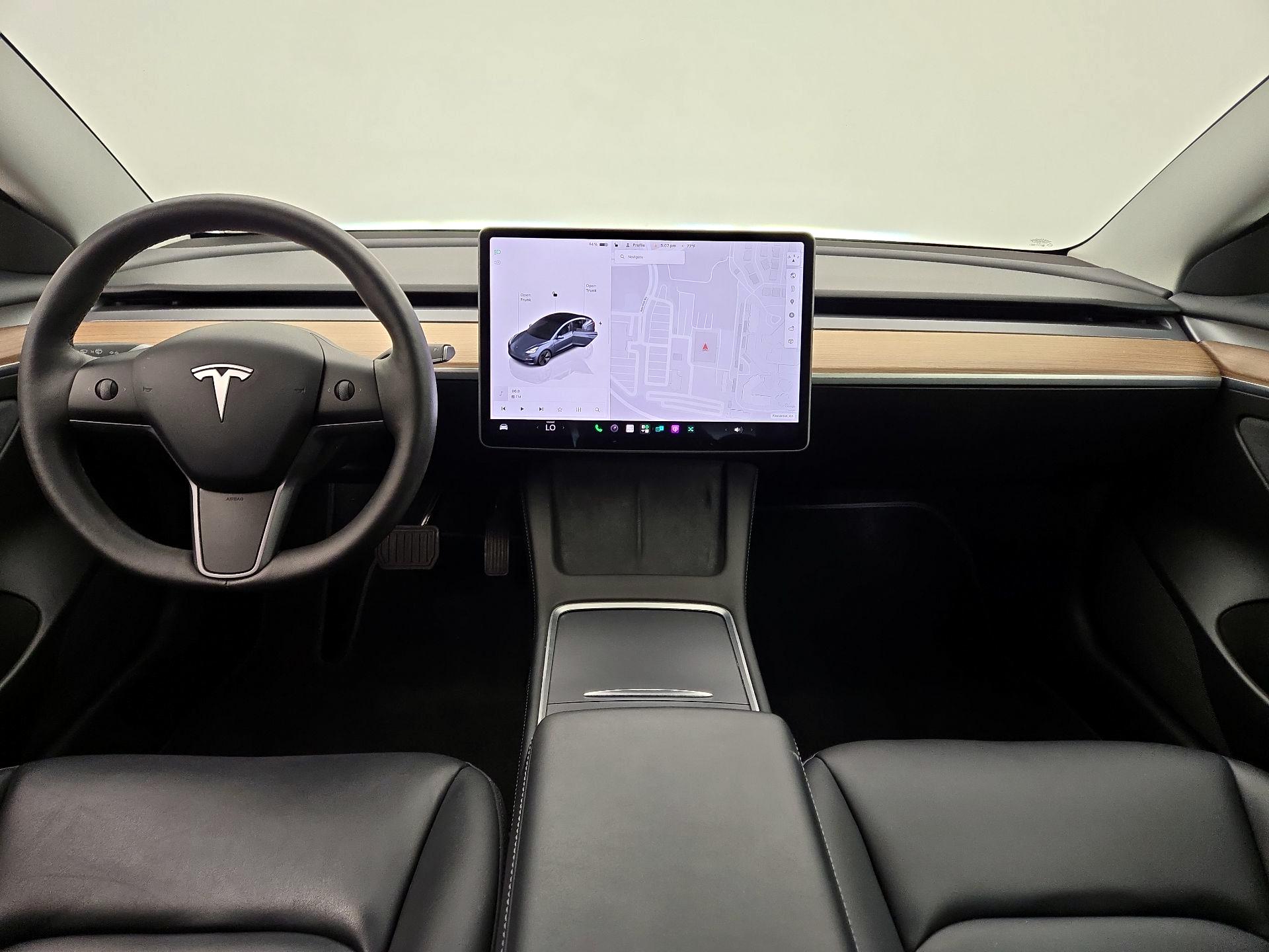 Thumbnail: 2023 Tesla Model 3 - 9