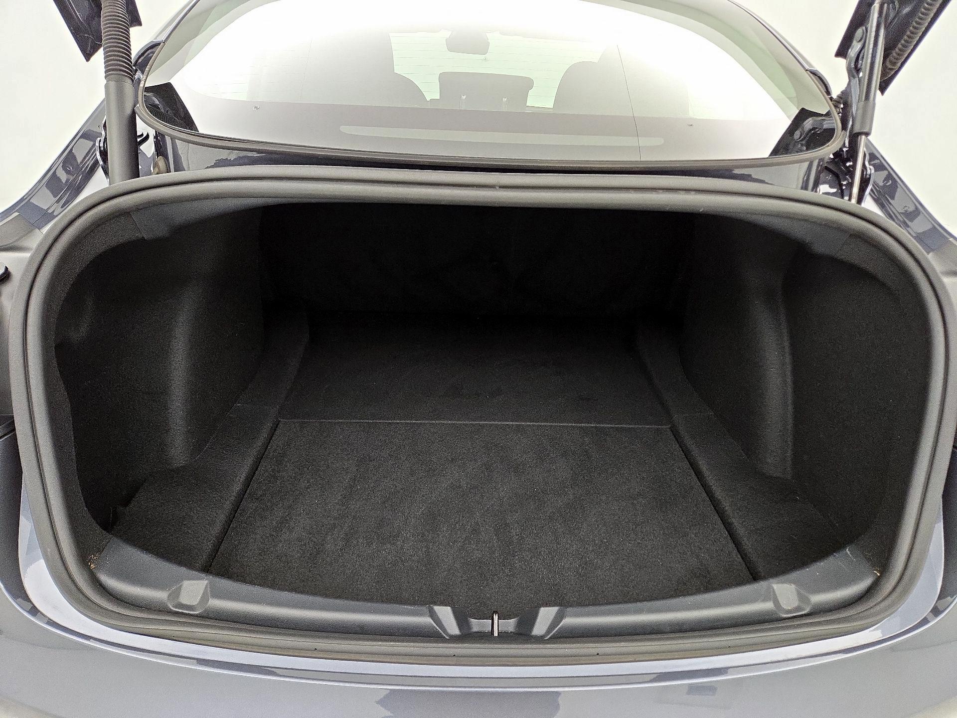 Thumbnail: 2023 Tesla Model 3 - 19