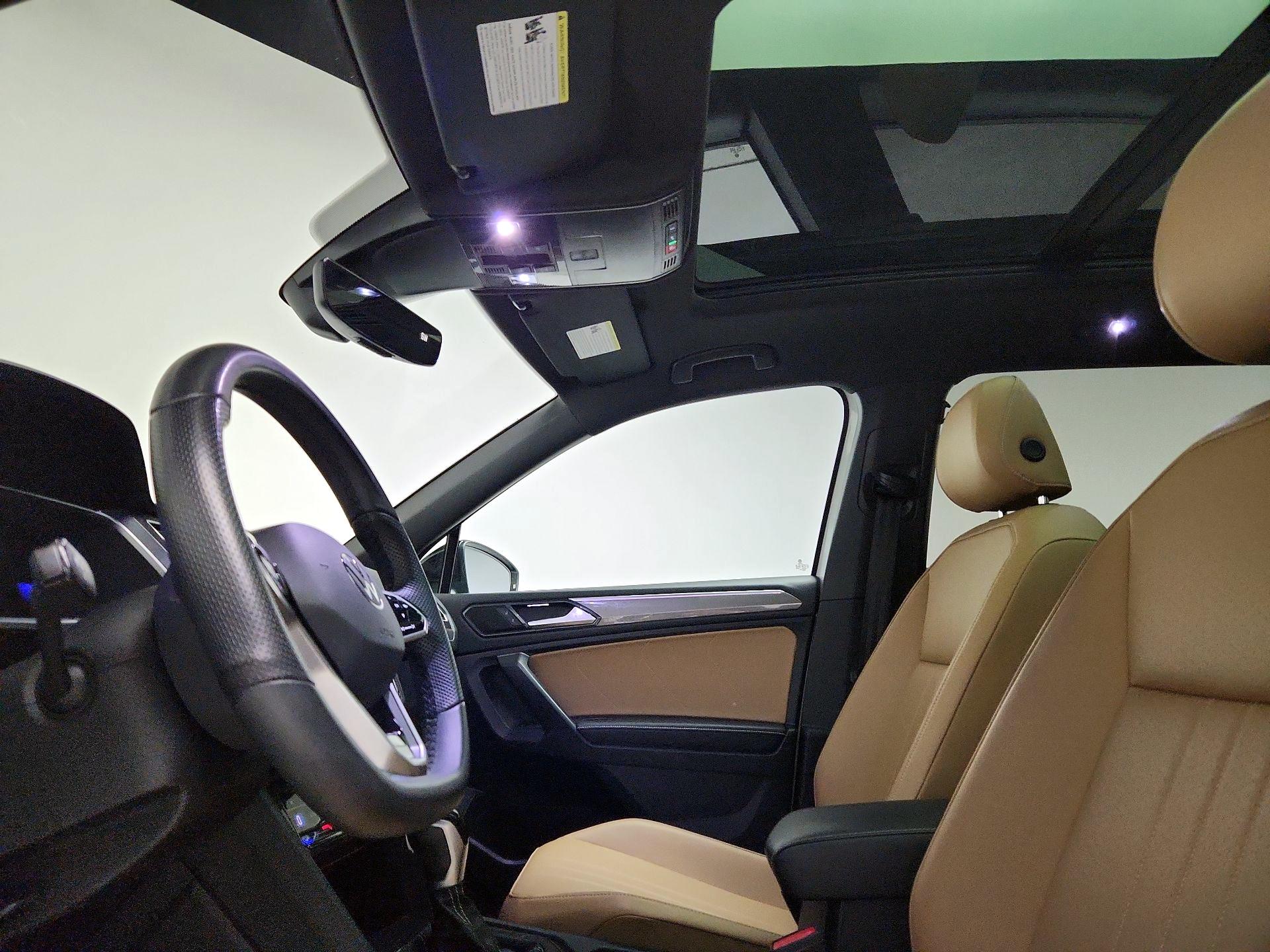 Thumbnail: 2022 Volkswagen Tiguan - 19