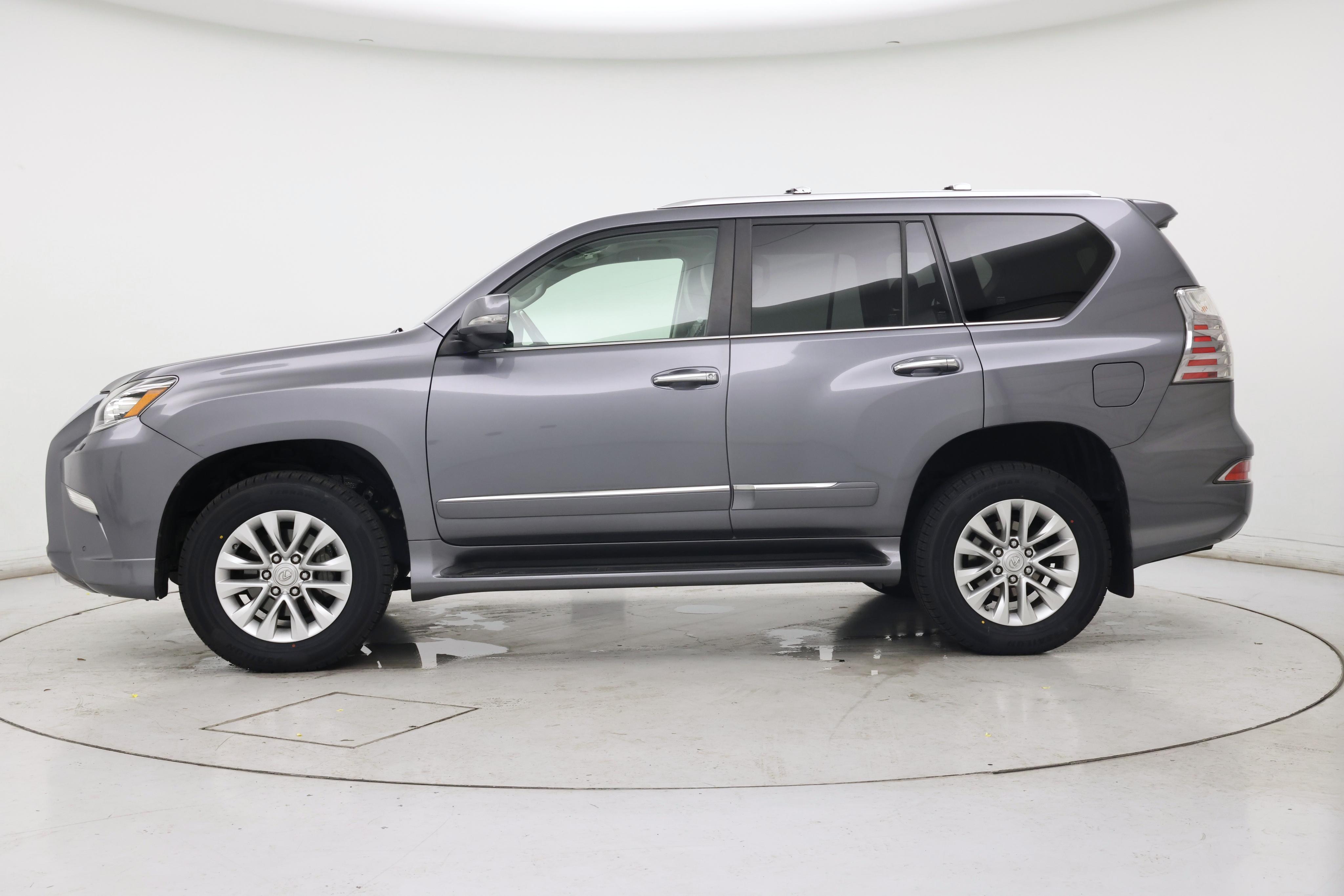 Thumbnail: 2016 Lexus GX - 3