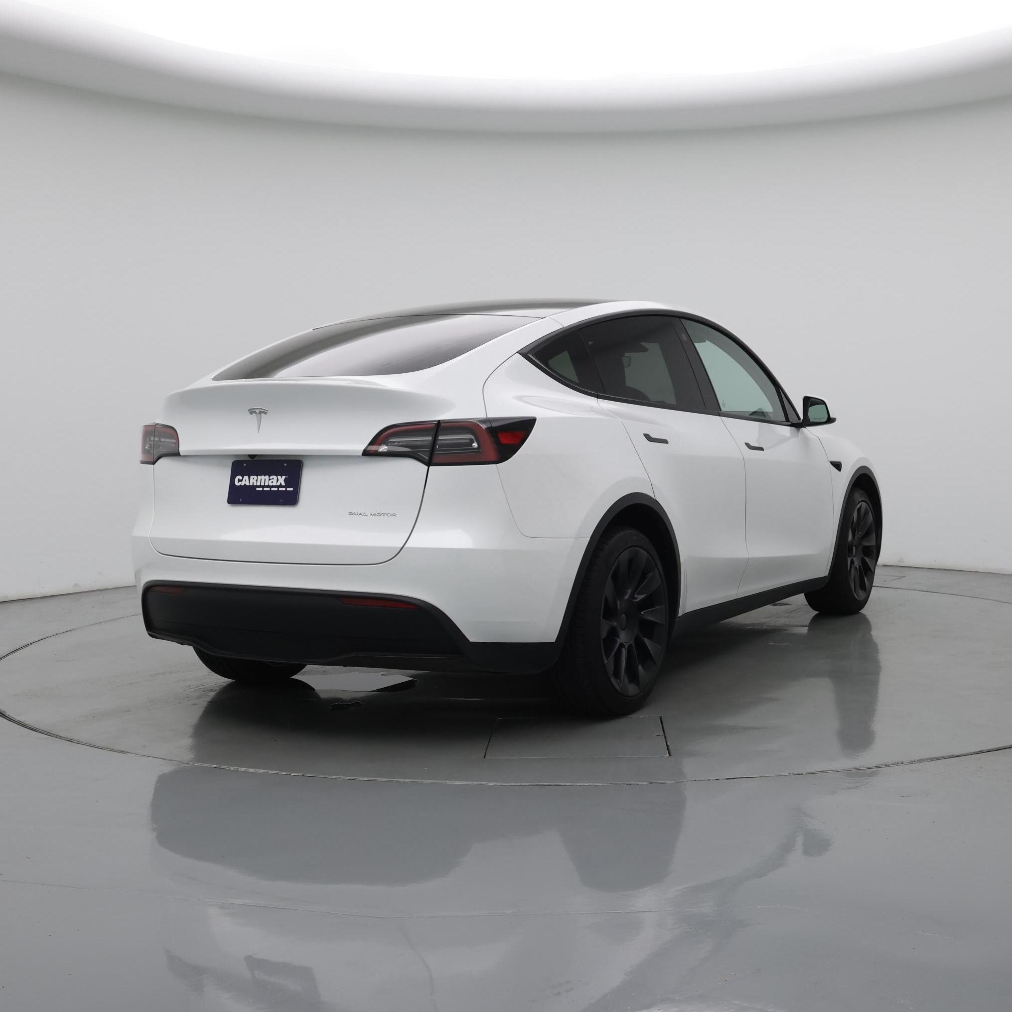 Thumbnail: 2023 Tesla Model Y - 8