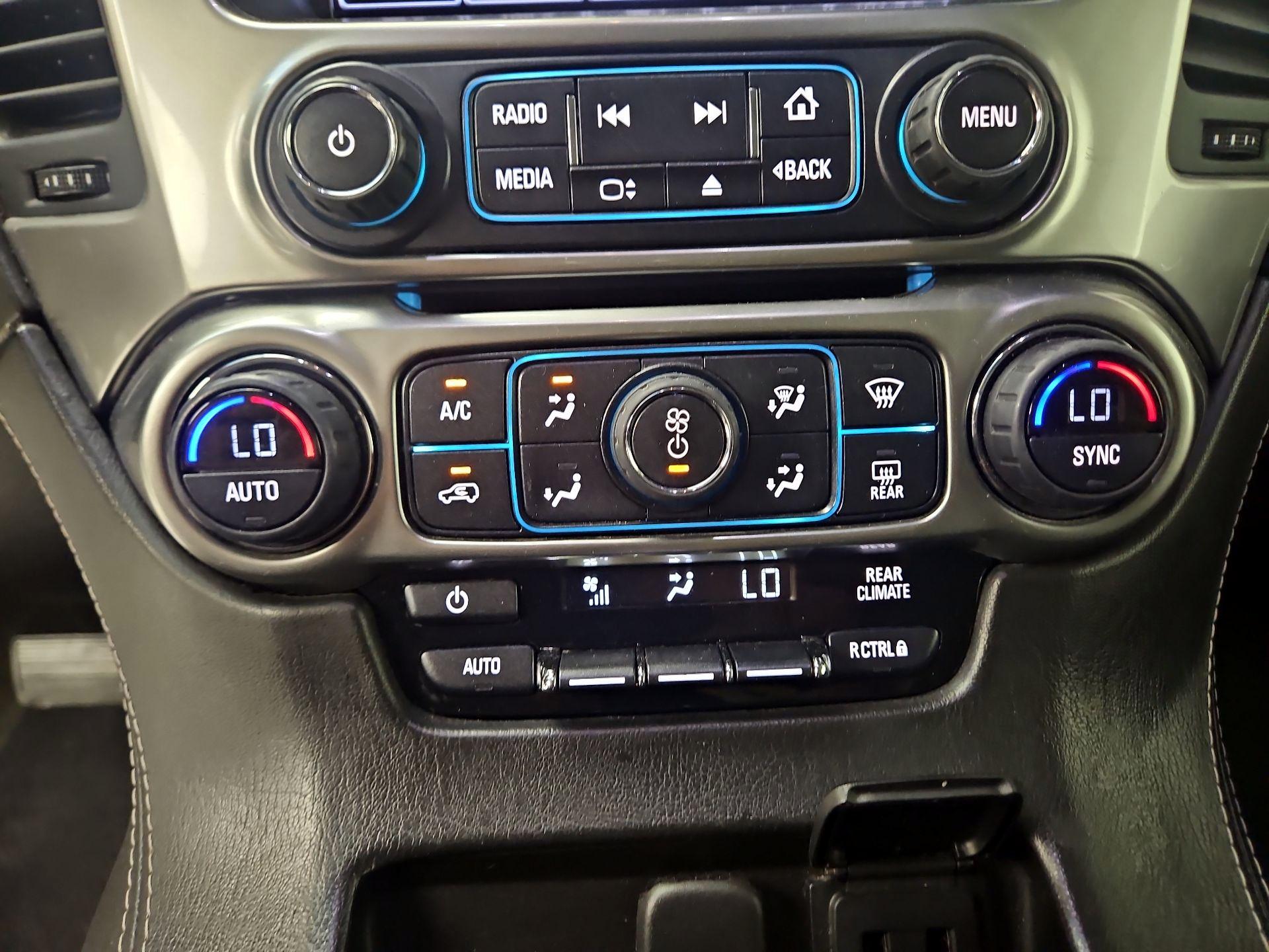 Thumbnail: 2016 Chevrolet Tahoe - 16