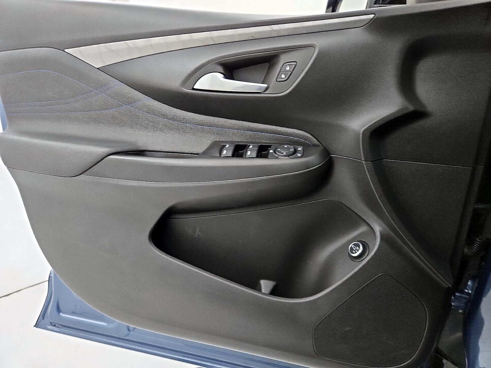 2025 Buick Envista Sport Touring - Photo 11