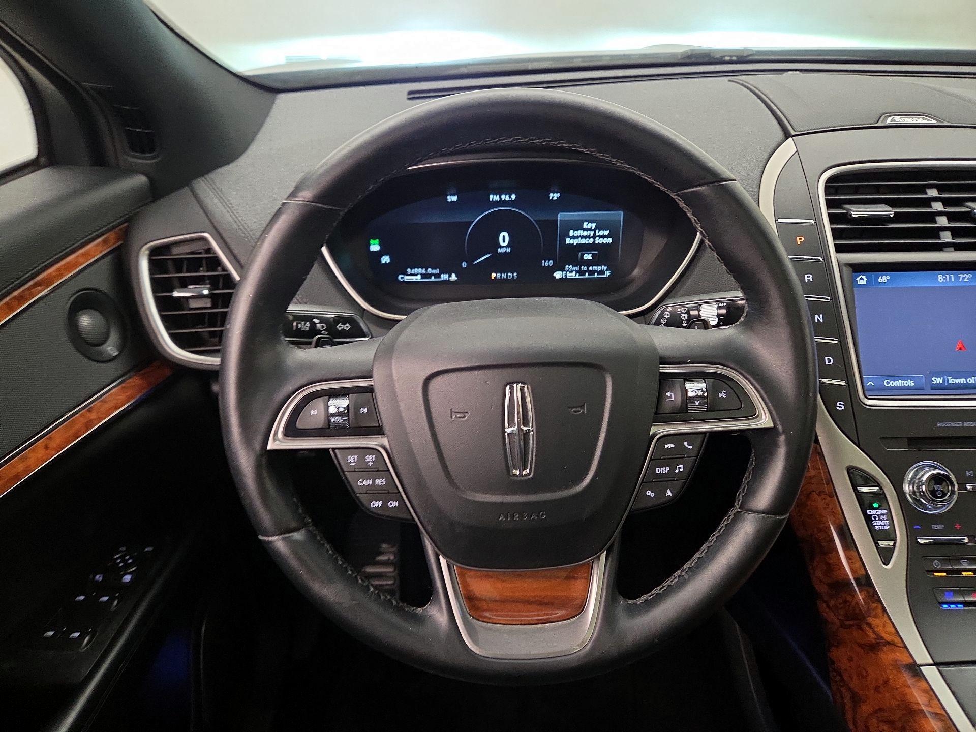 Thumbnail: 2020 Lincoln Nautilus - 10