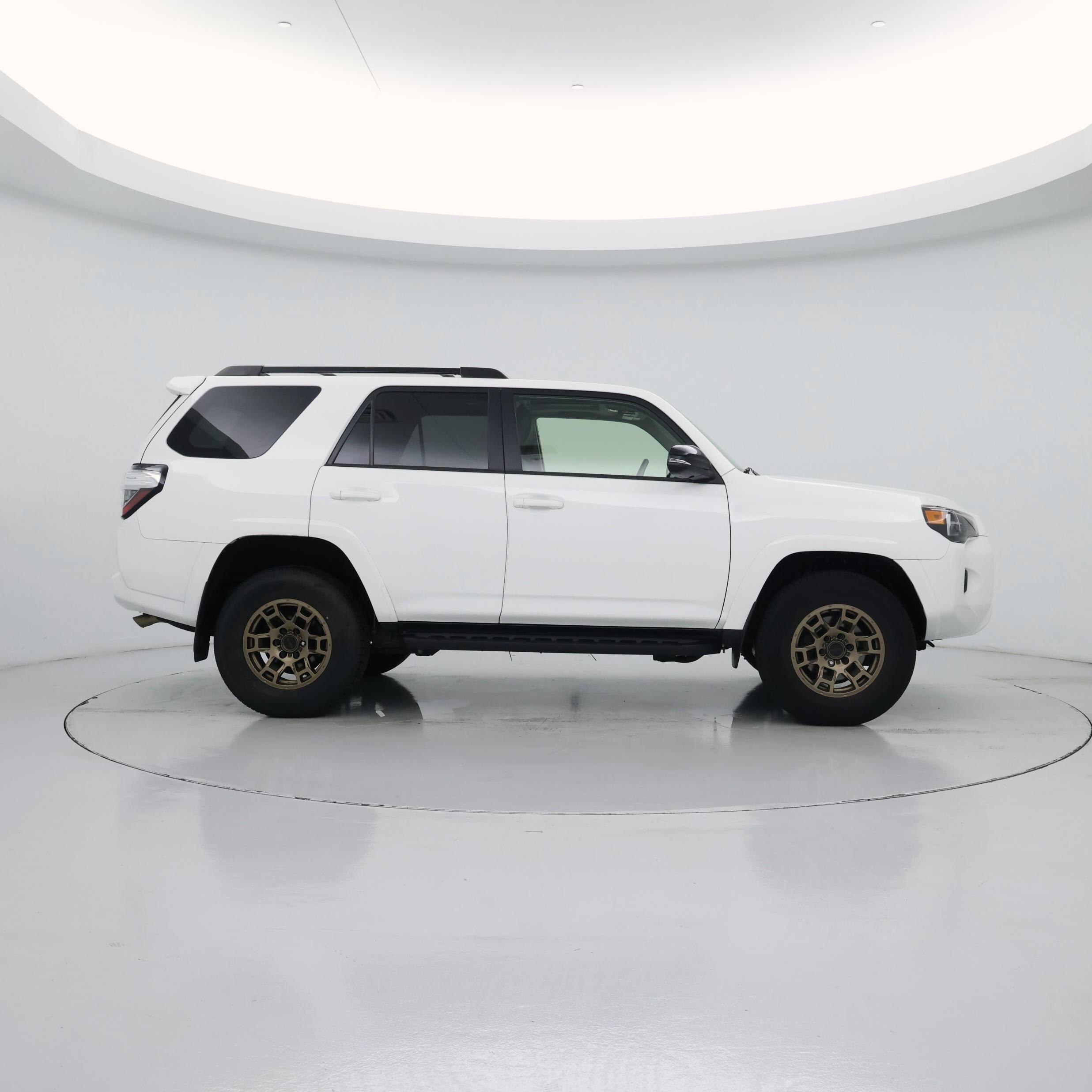 Thumbnail: 2023 Toyota 4Runner - 7