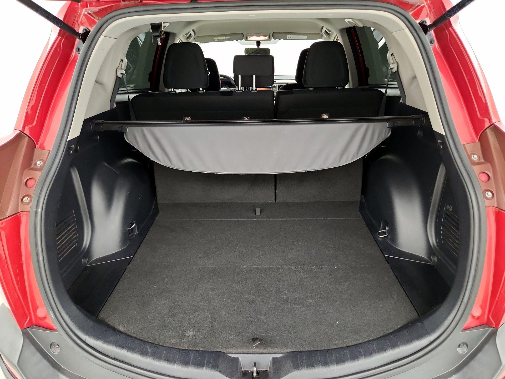 Thumbnail: 2015 Toyota RAV4 - 20