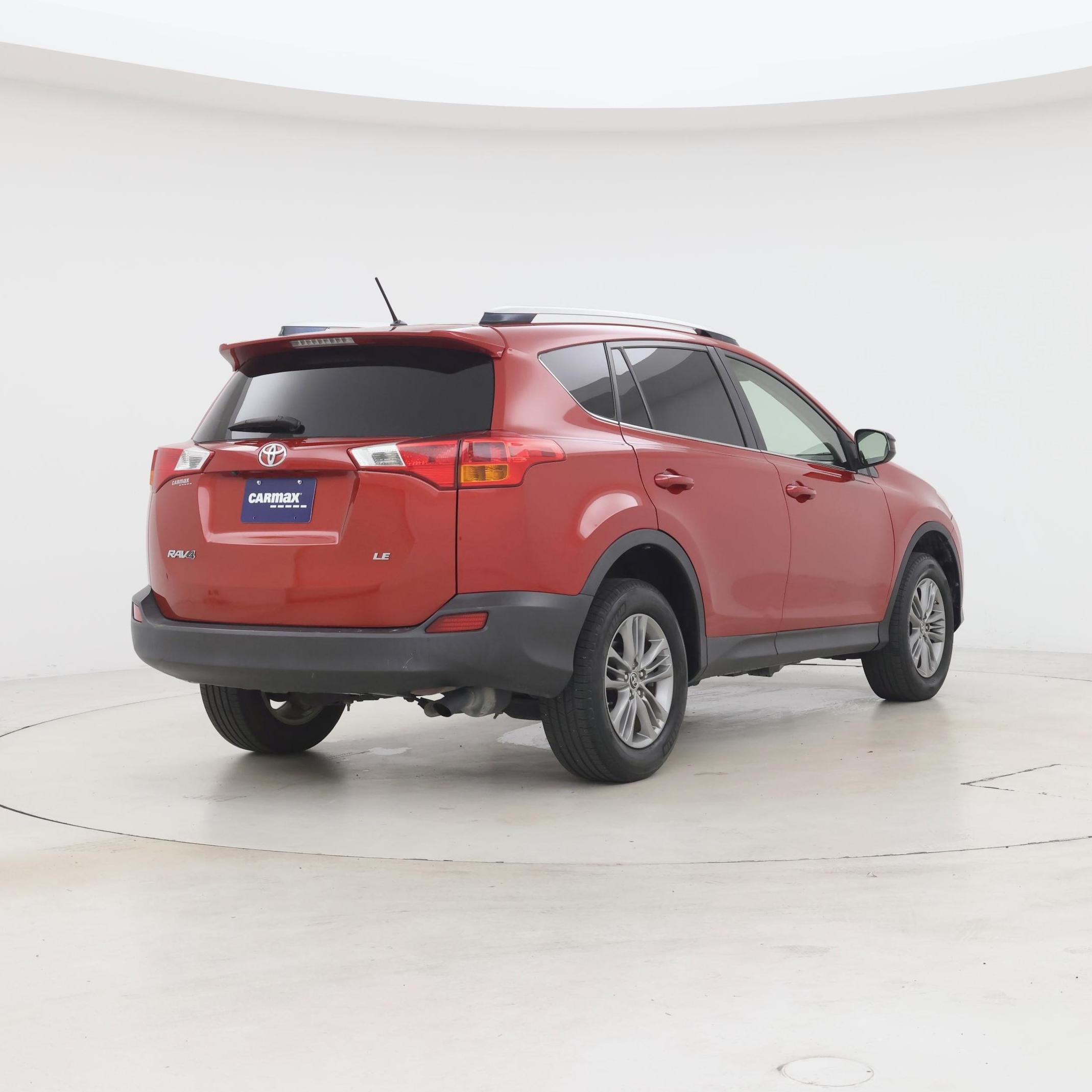 Thumbnail: 2015 Toyota RAV4 - 8