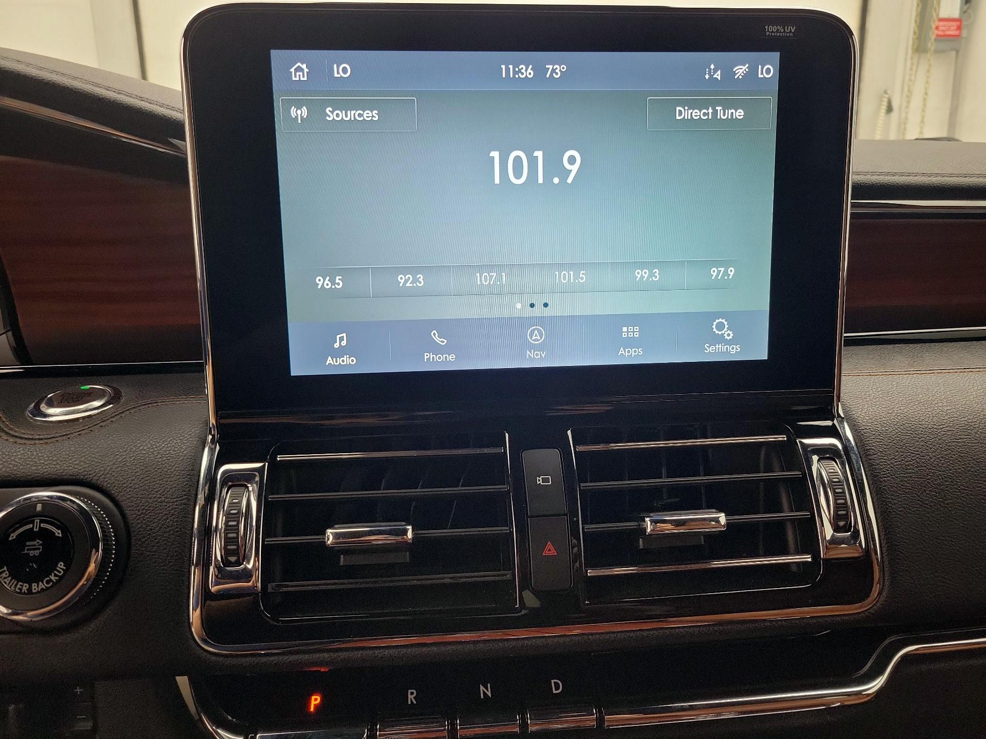 Thumbnail: 2021 Lincoln Navigator - 16